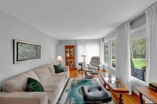 10489 Talbot Trail, Blenheim 5
