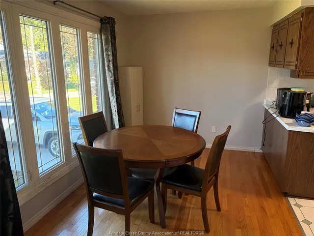 40 HOLIDAY Crt, Amherstburg 5