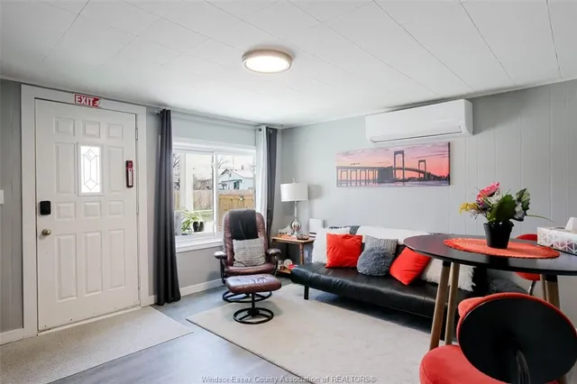 639 WATKINS, Windsor 4