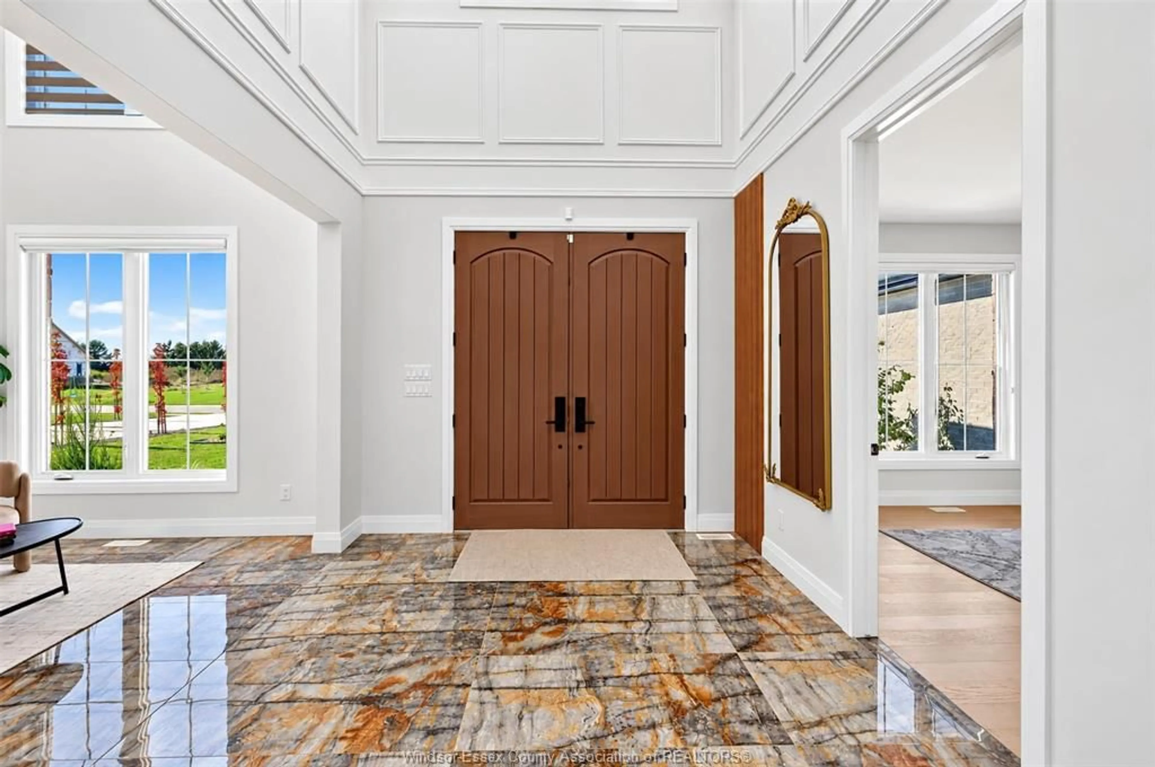 Indoor entryway for 1420 MULLINS DRIVE, Lakeshore Ontario N0R 1V0