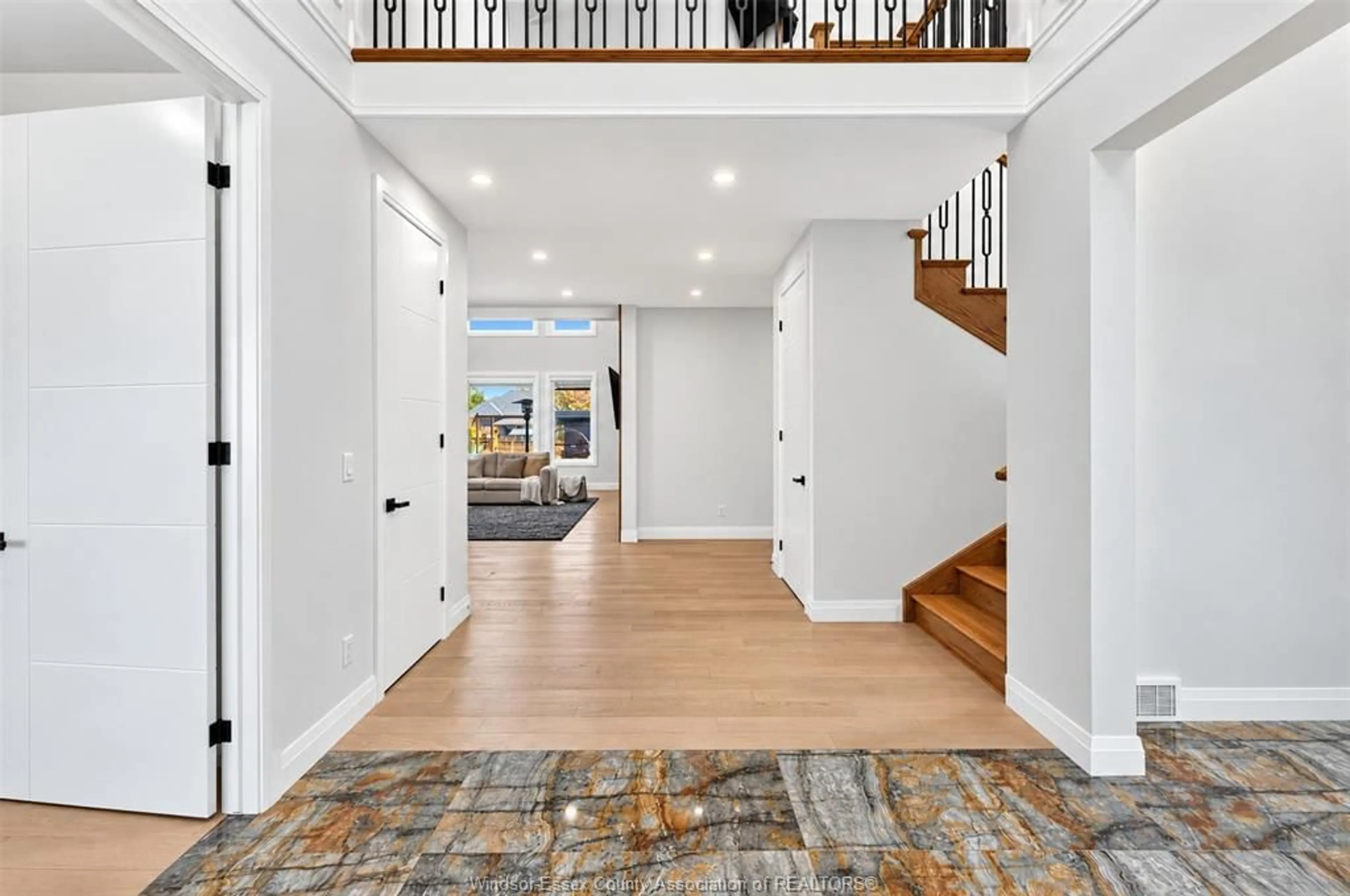 Indoor entryway for 1420 MULLINS DRIVE, Lakeshore Ontario N0R 1V0