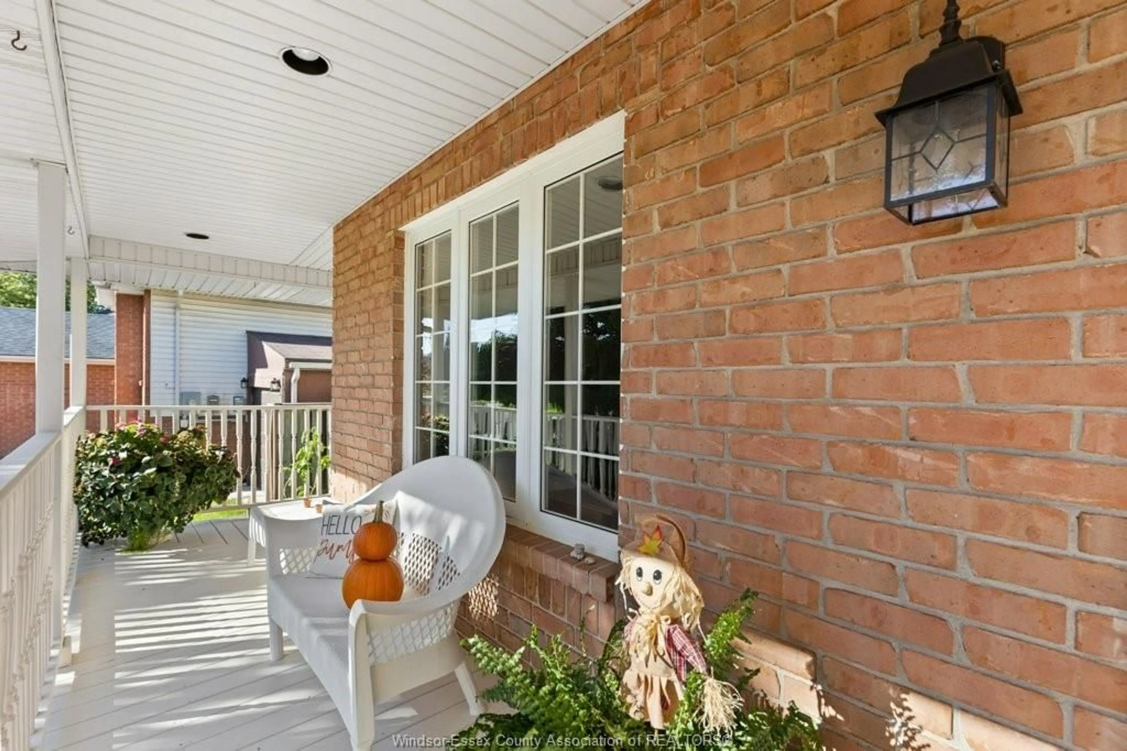 Patio, unknown for 1620 MAPLE, LaSalle Ontario N9J 3L2