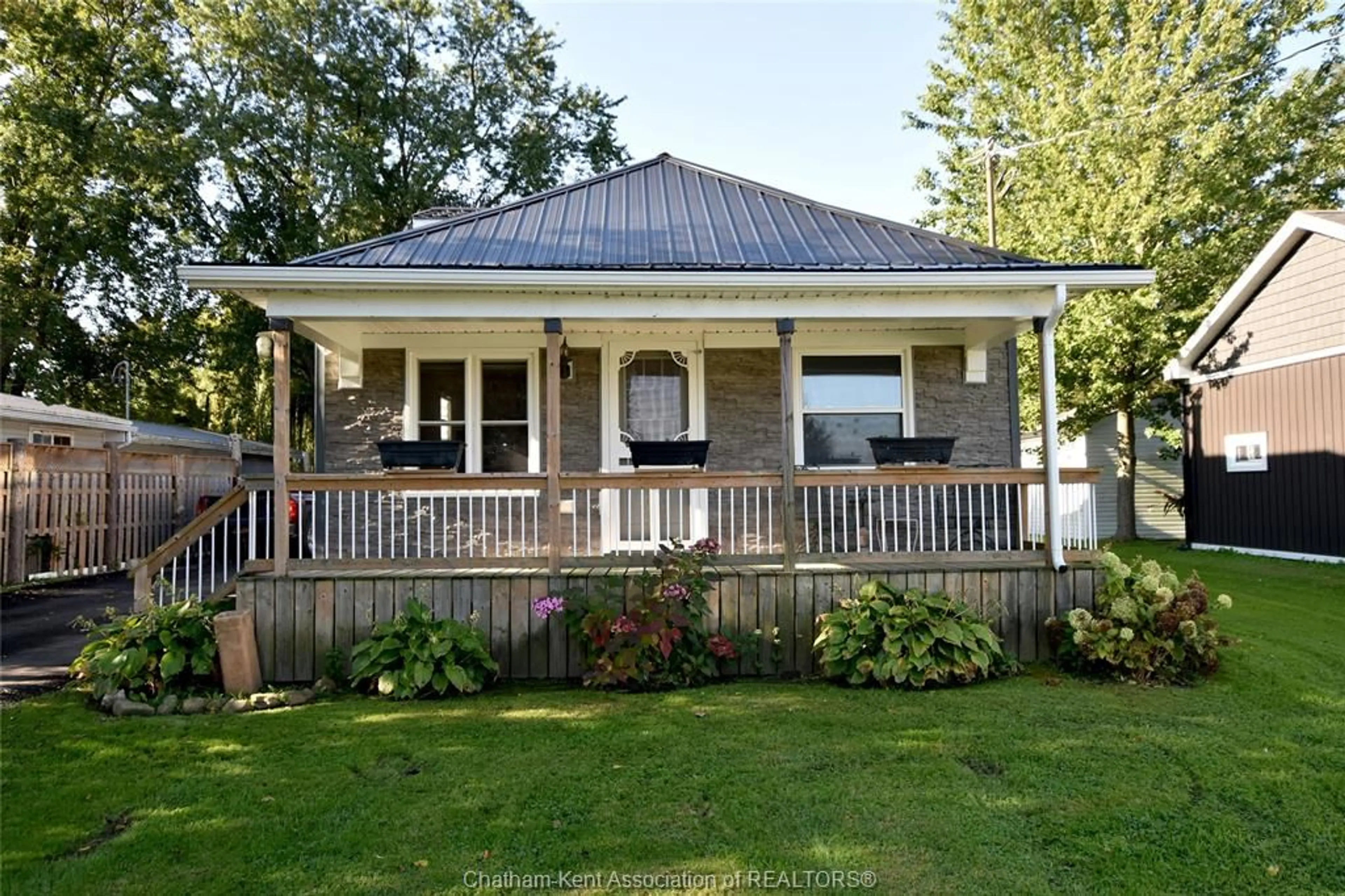 Home with vinyl exterior material, street for 36 Talbot St, Shrewsbury Ontario N0P 1A0