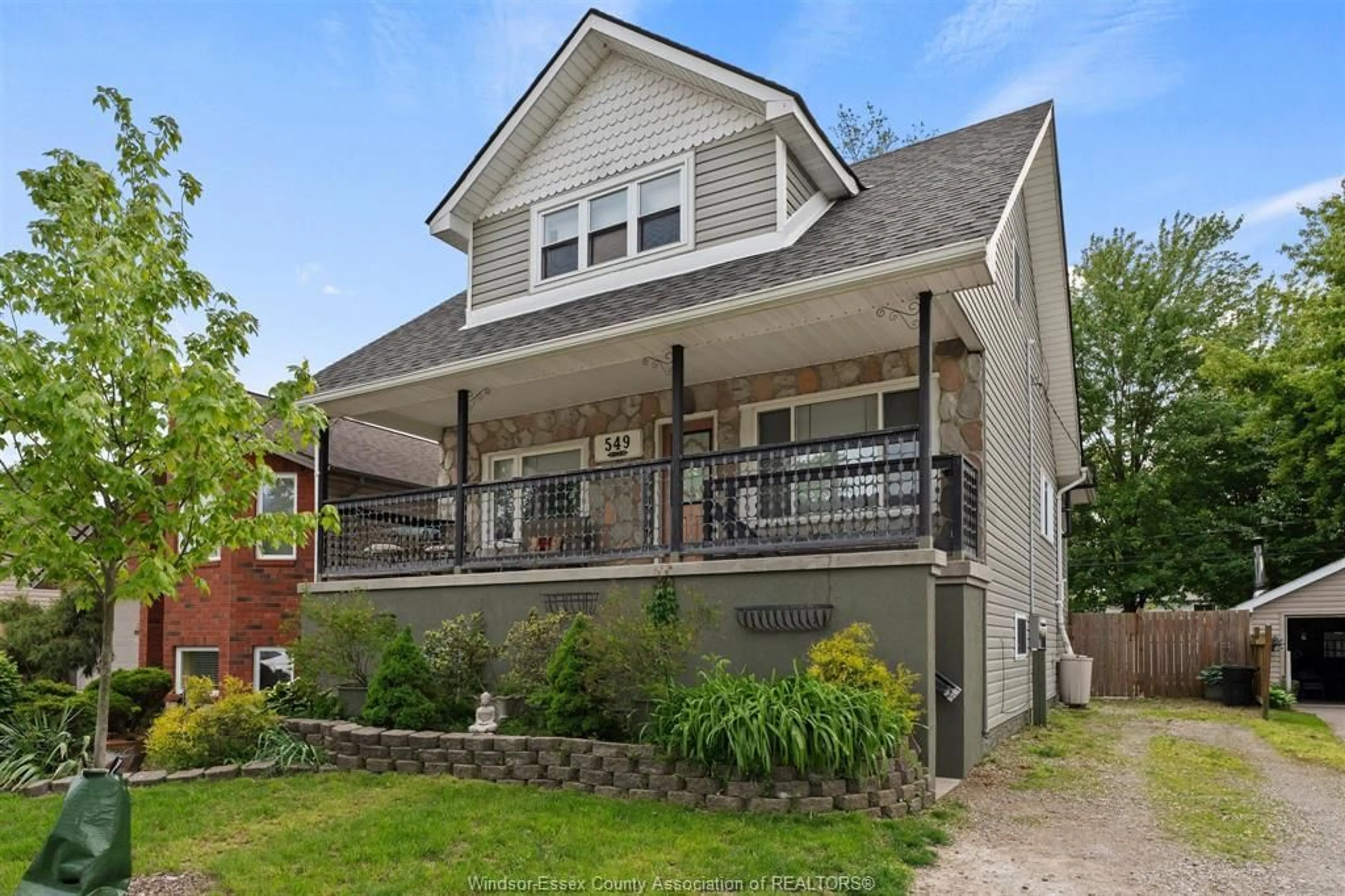 Home with vinyl exterior material, street for 549 CLOVER, Windsor Ontario N8P 1C5