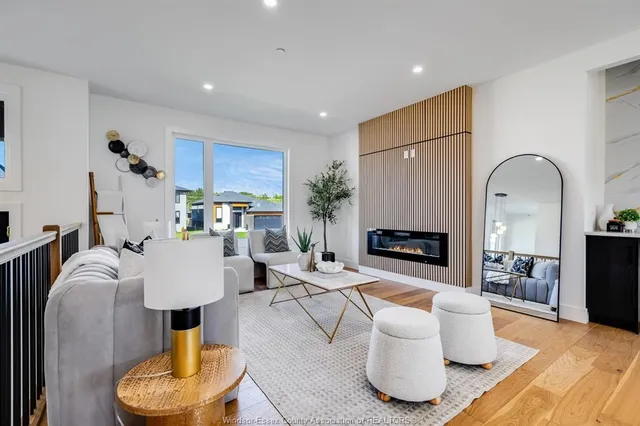 8323 Annie, McGregor 3