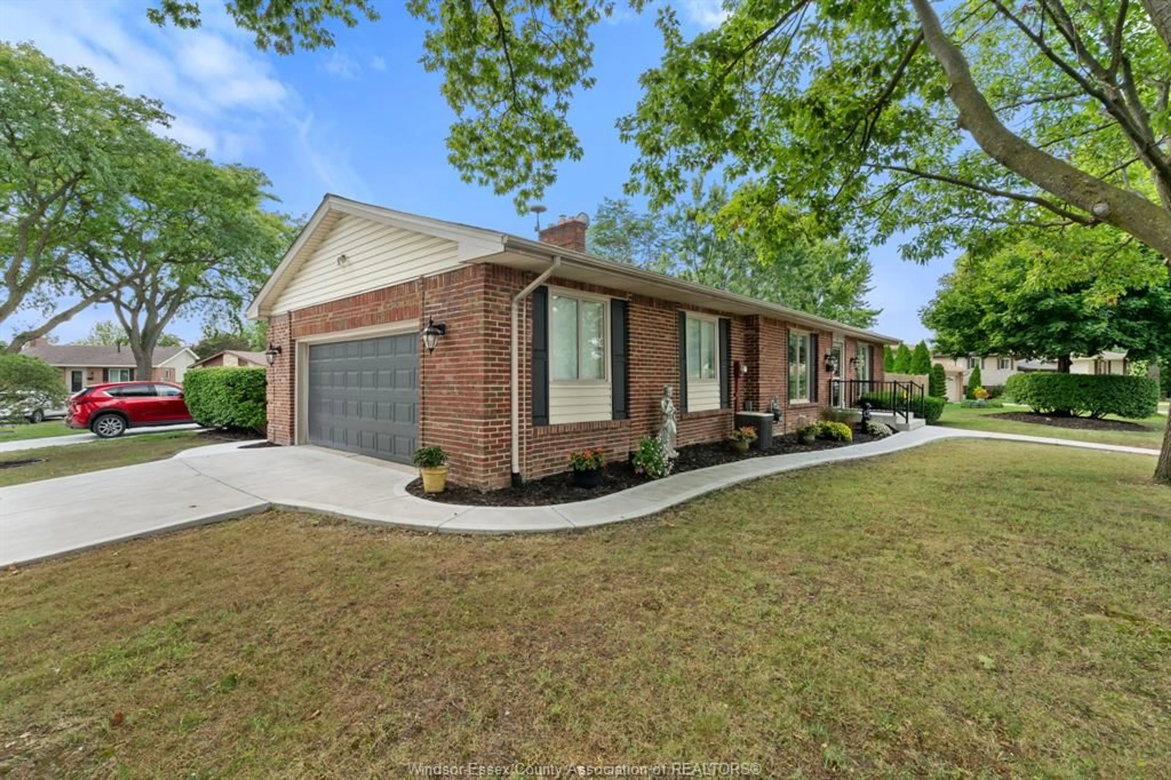 Home with brick exterior material, street for 3210 Halpin Road, Windsor Ontario N8R 2B2