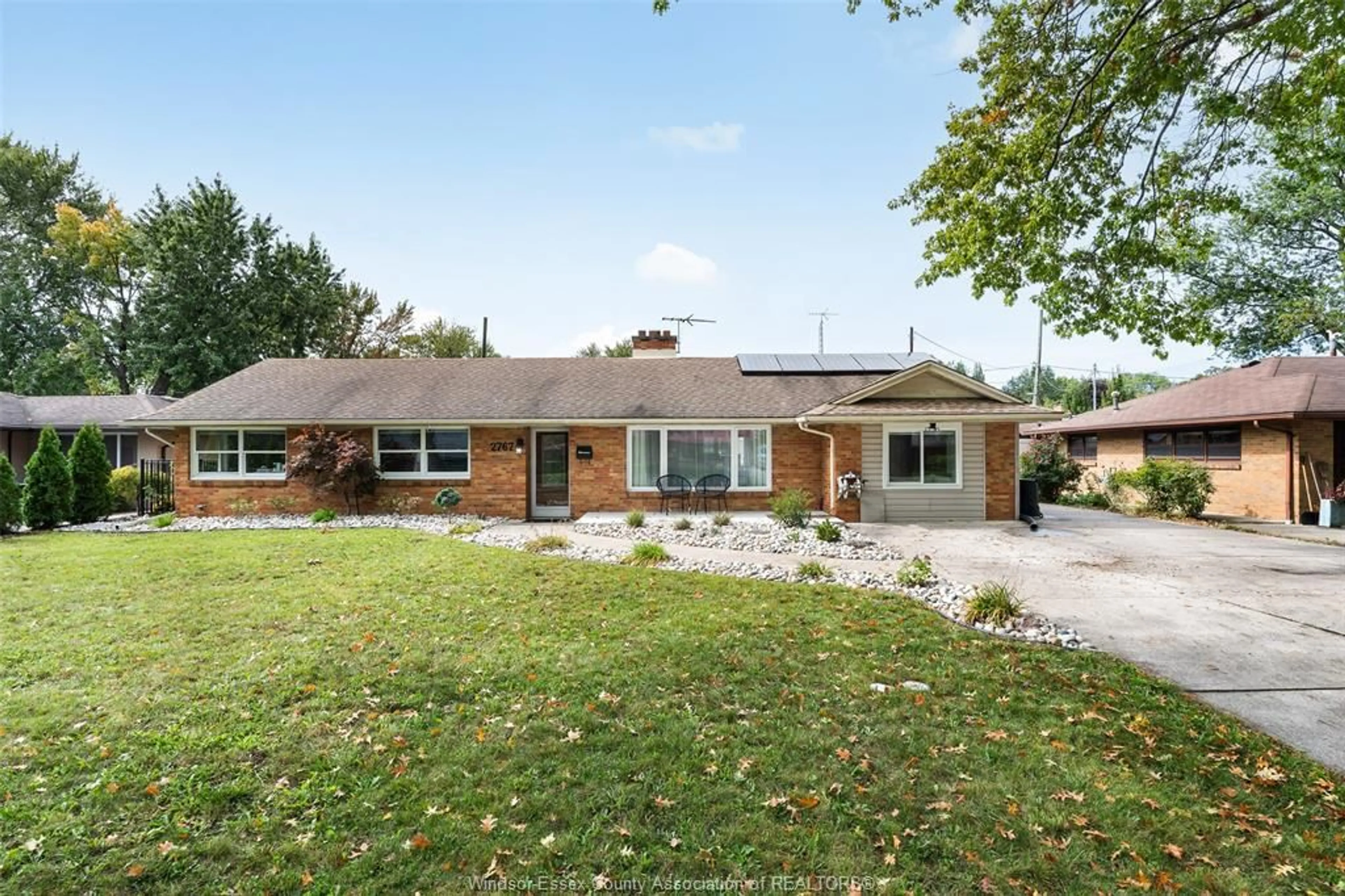 Home with brick exterior material, street for 2767 BUCKINGHAM, Windsor Ontario N8T 2C1