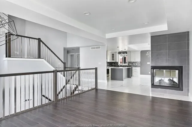 7370 GARNET Cres, McGregor 5