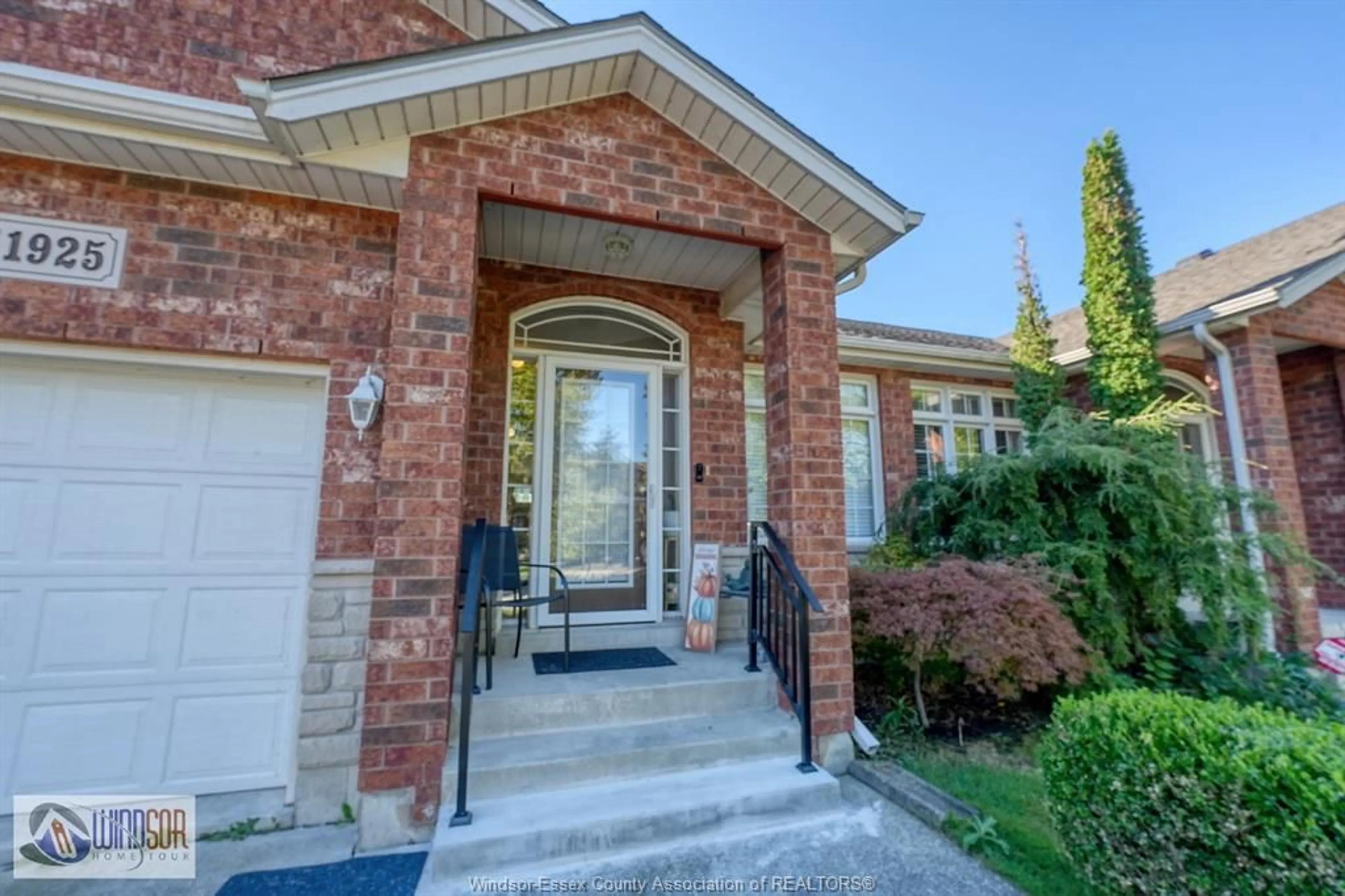 Home with brick exterior material, street for 11925 COBBLESTONE, Windsor Ontario N8P 1T7