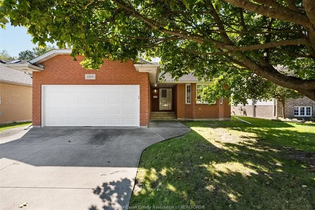 2311 AMY LYNN PARK, Windsor 2