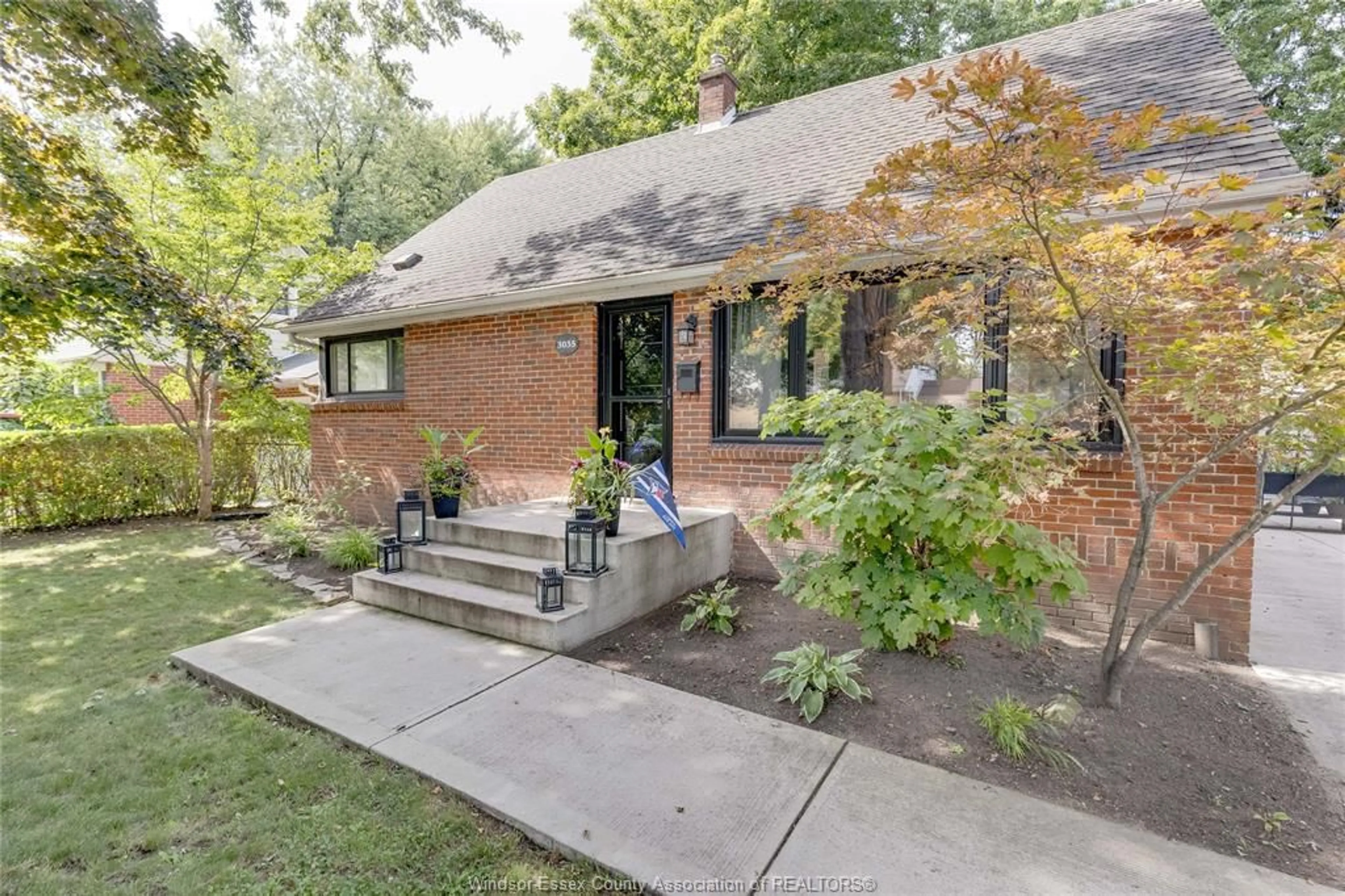 Home with brick exterior material, street for 3035 RADISSON, Windsor Ontario N9E 1Y4