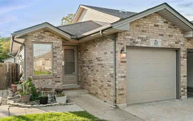 40 TOFFLEMIRE, Amherstburg 4