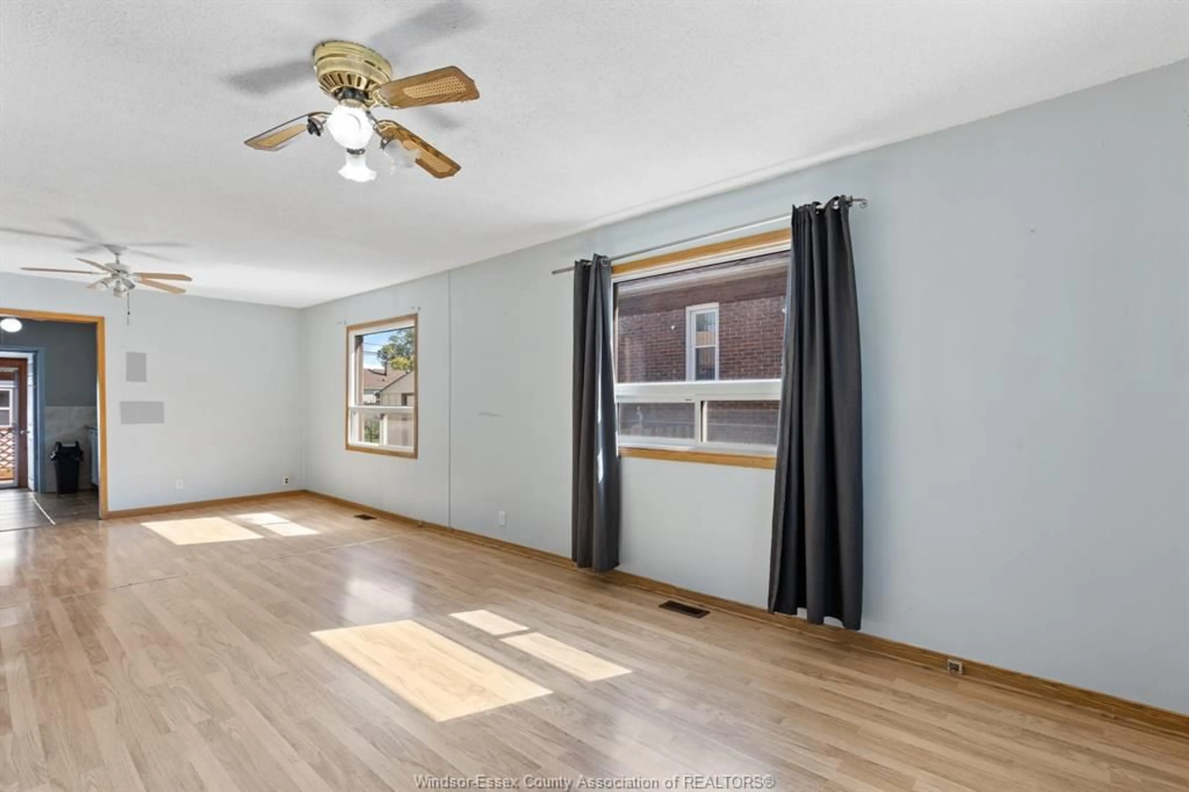 A pic of a room for 2352 CHANDLER, Windsor Ontario N8W 4A6