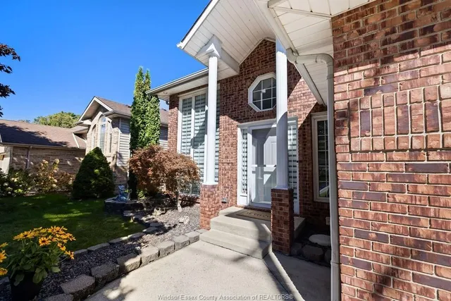 1520 MAPLE, LaSalle 3