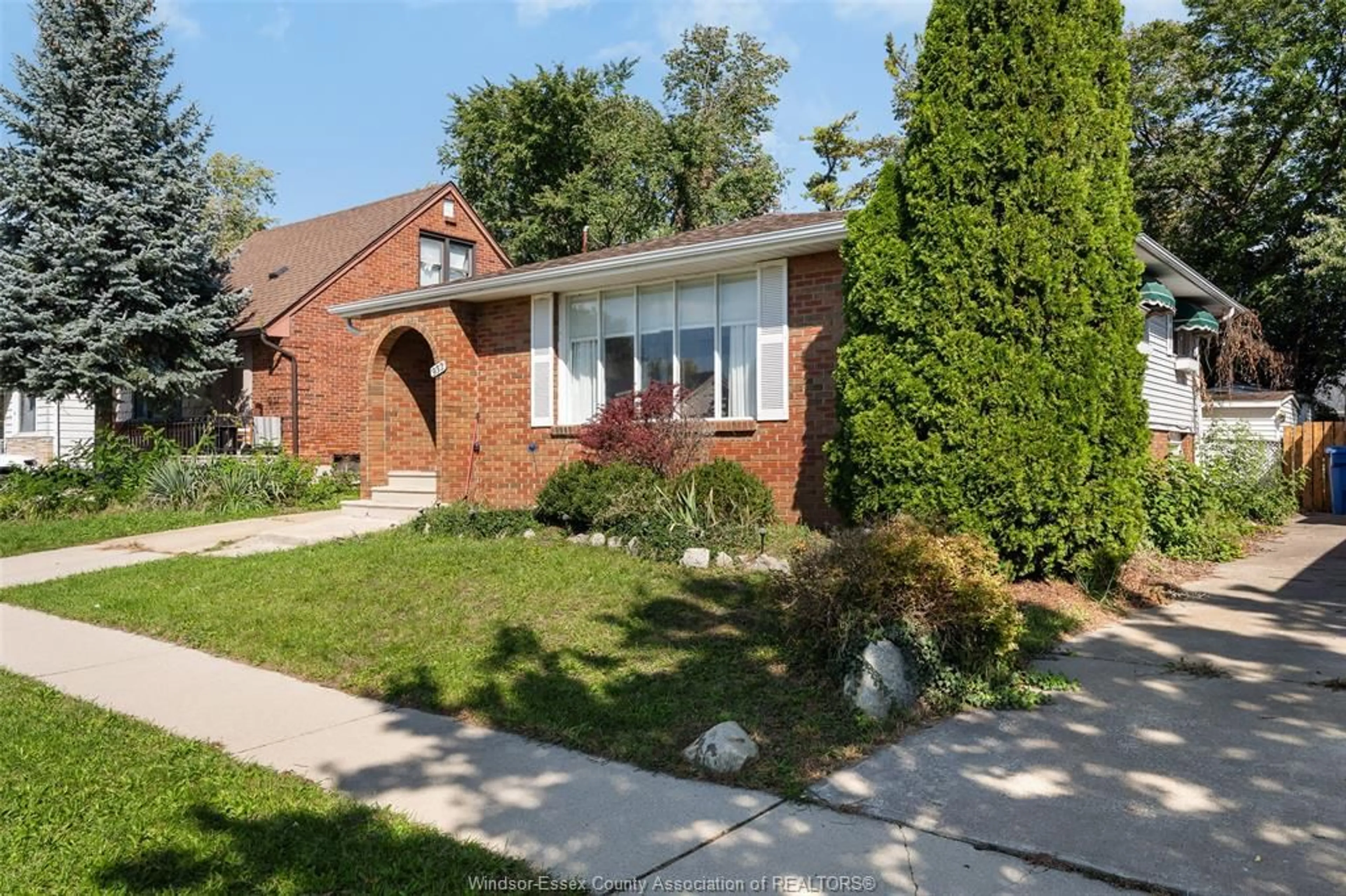 Home with brick exterior material, street for 932 REEDMERE Rd, Windsor Ontario N8S 2L8