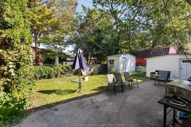 932 REEDMERE Rd, Windsor 5