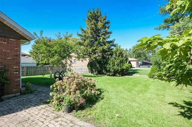 2585 BANWELL, Tecumseh 5