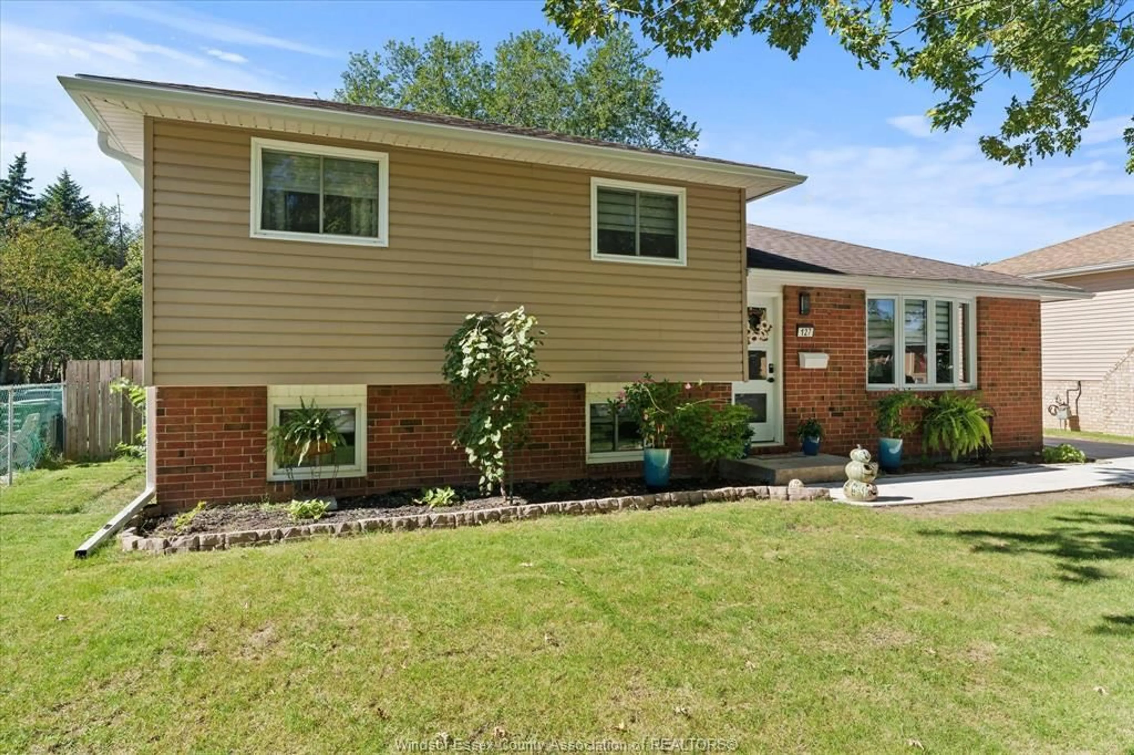 Home with brick exterior material, street for 127 BOARDWALK Ave, Amherstburg Ontario N9V 3C7