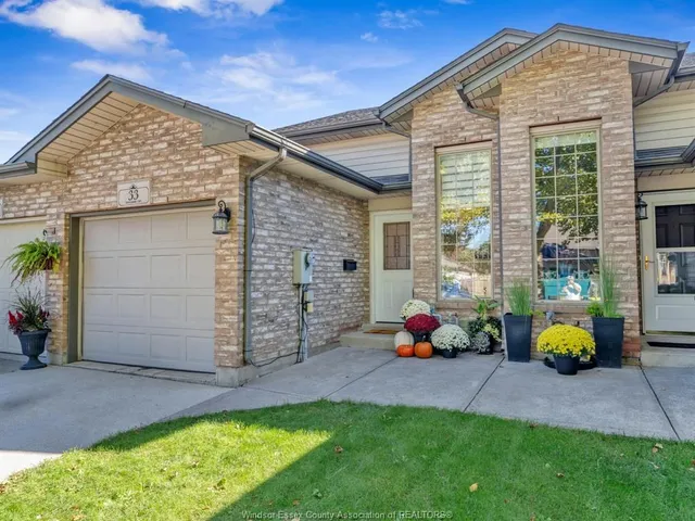 33 TOFFLEMIRE St, Amherstburg 2