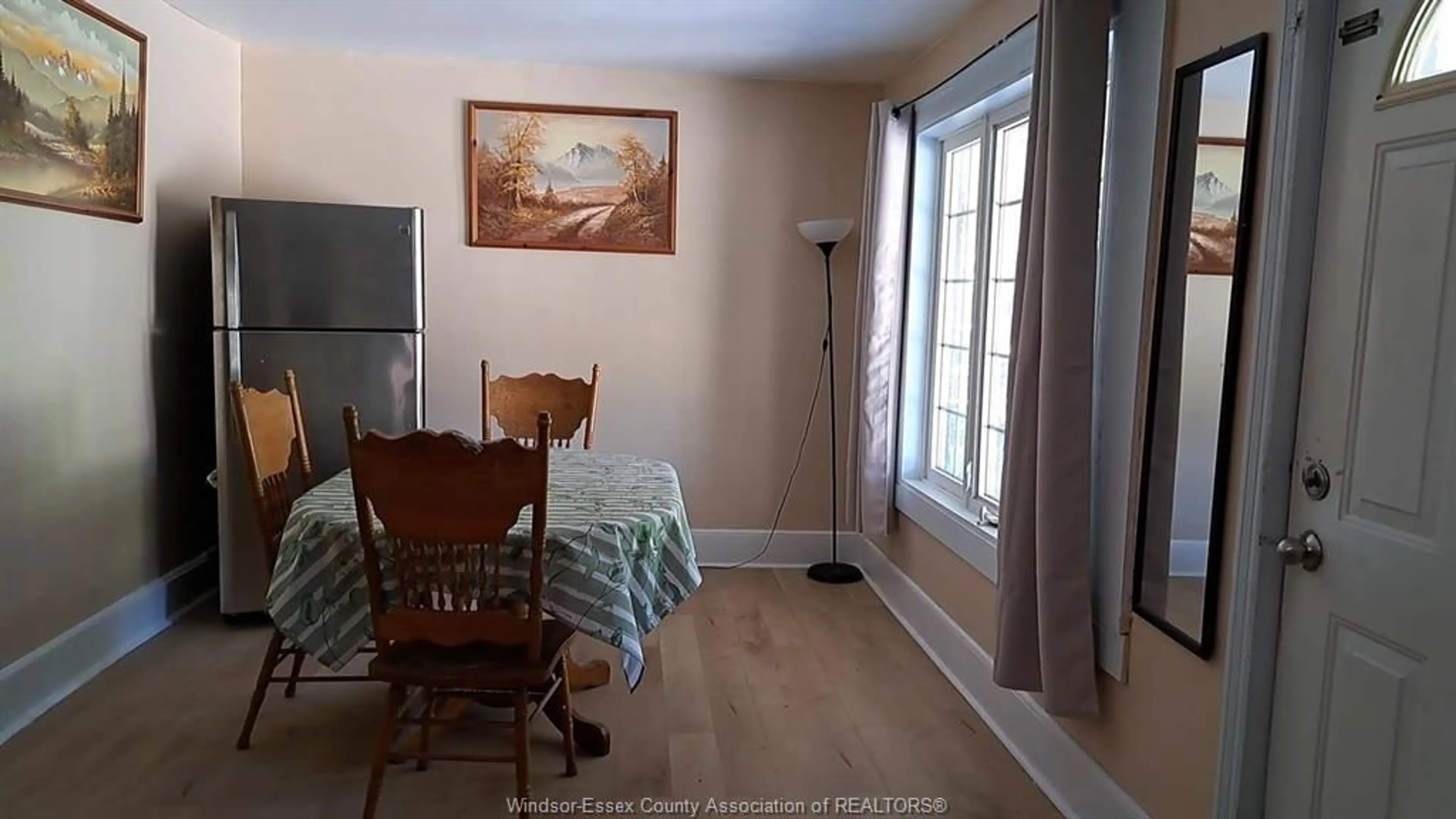 A pic of a room for 438 RANKIN, Windsor Ontario N9B 2R7