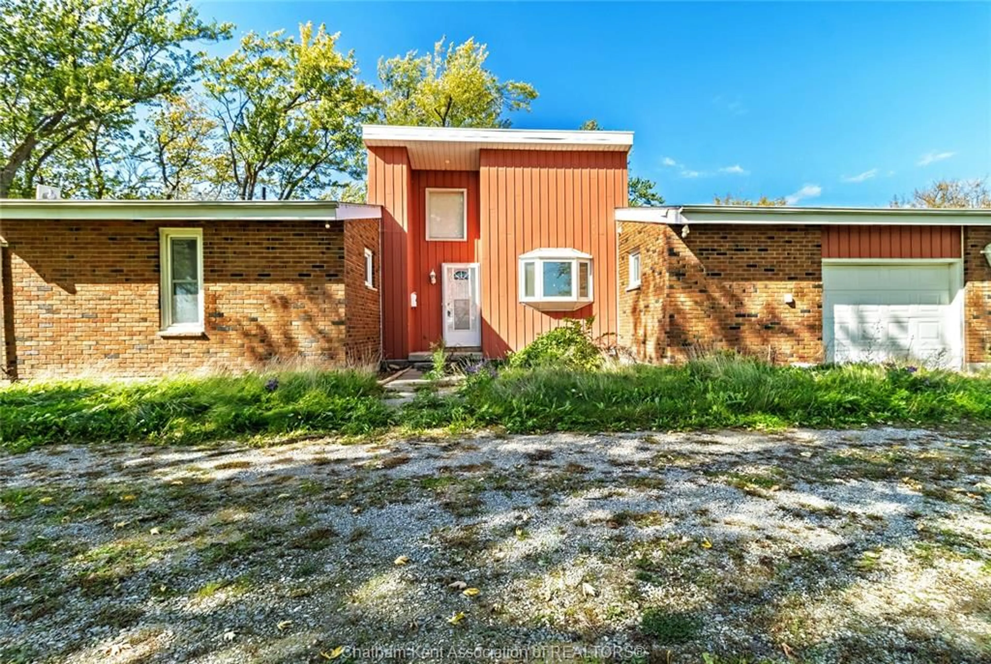 Home with brick exterior material, building for 4421 Gleeson Line, Tilbury Ontario N0P 2L0