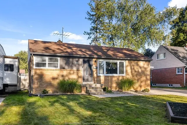 3060 DANDURAND Ave, Windsor 2
