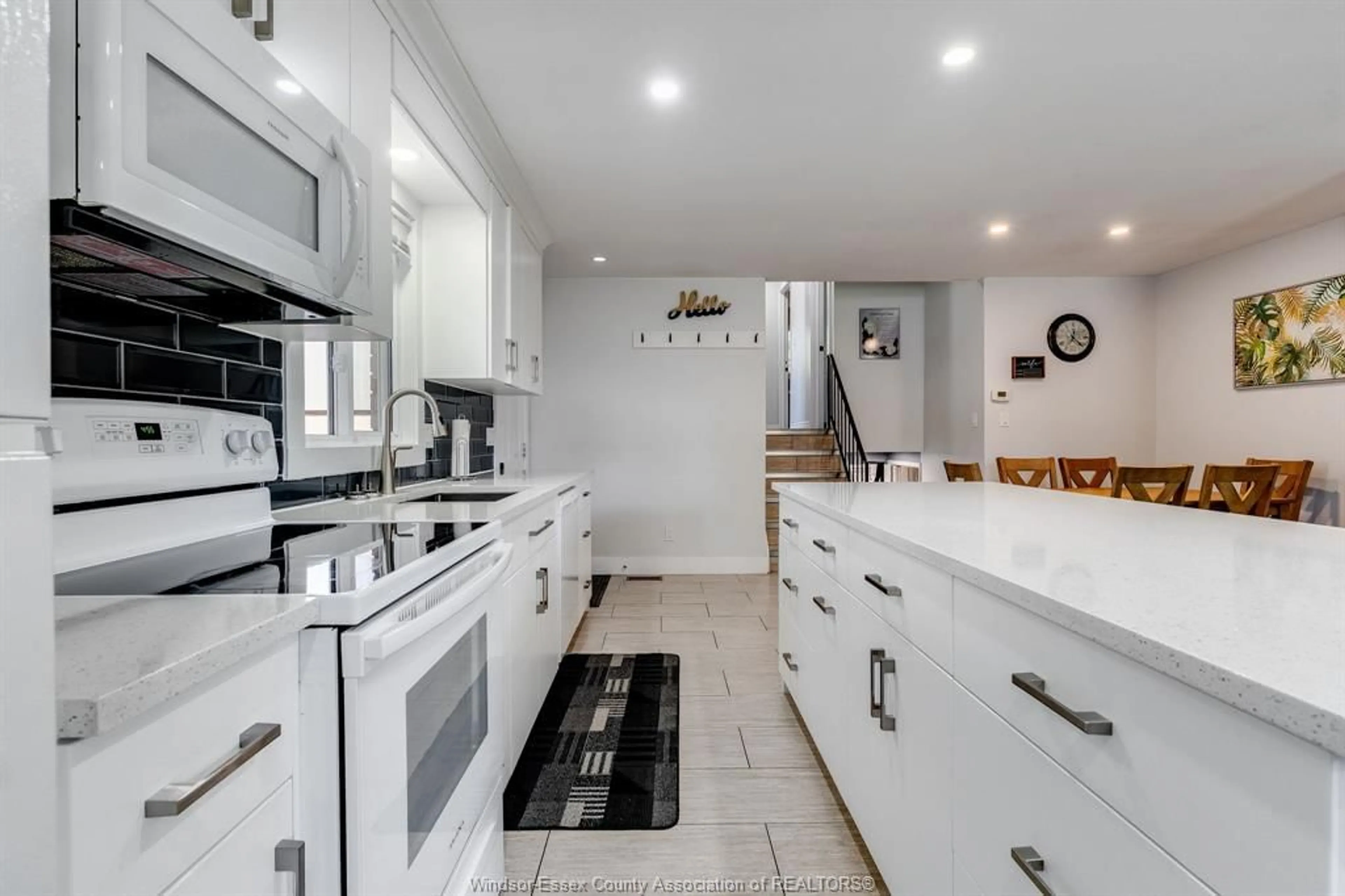 Open concept kitchen, ceramic/tile floor for 28 Donald Ave, Leamington Ontario N8H 4J3
