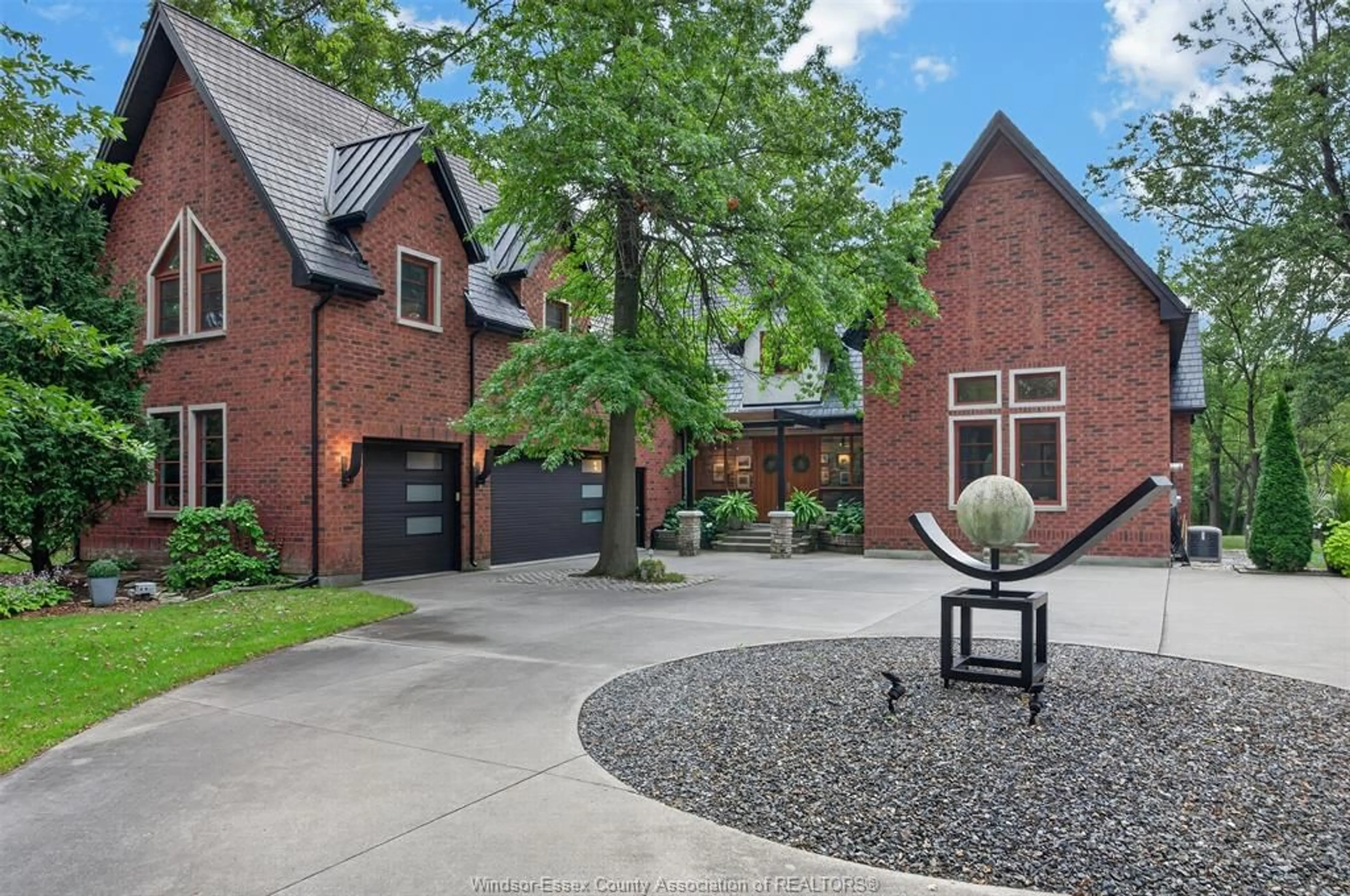 Home with brick exterior material, street for 3871 MIDDLE Sideroad, Amherstburg Ontario N9V 2Y9