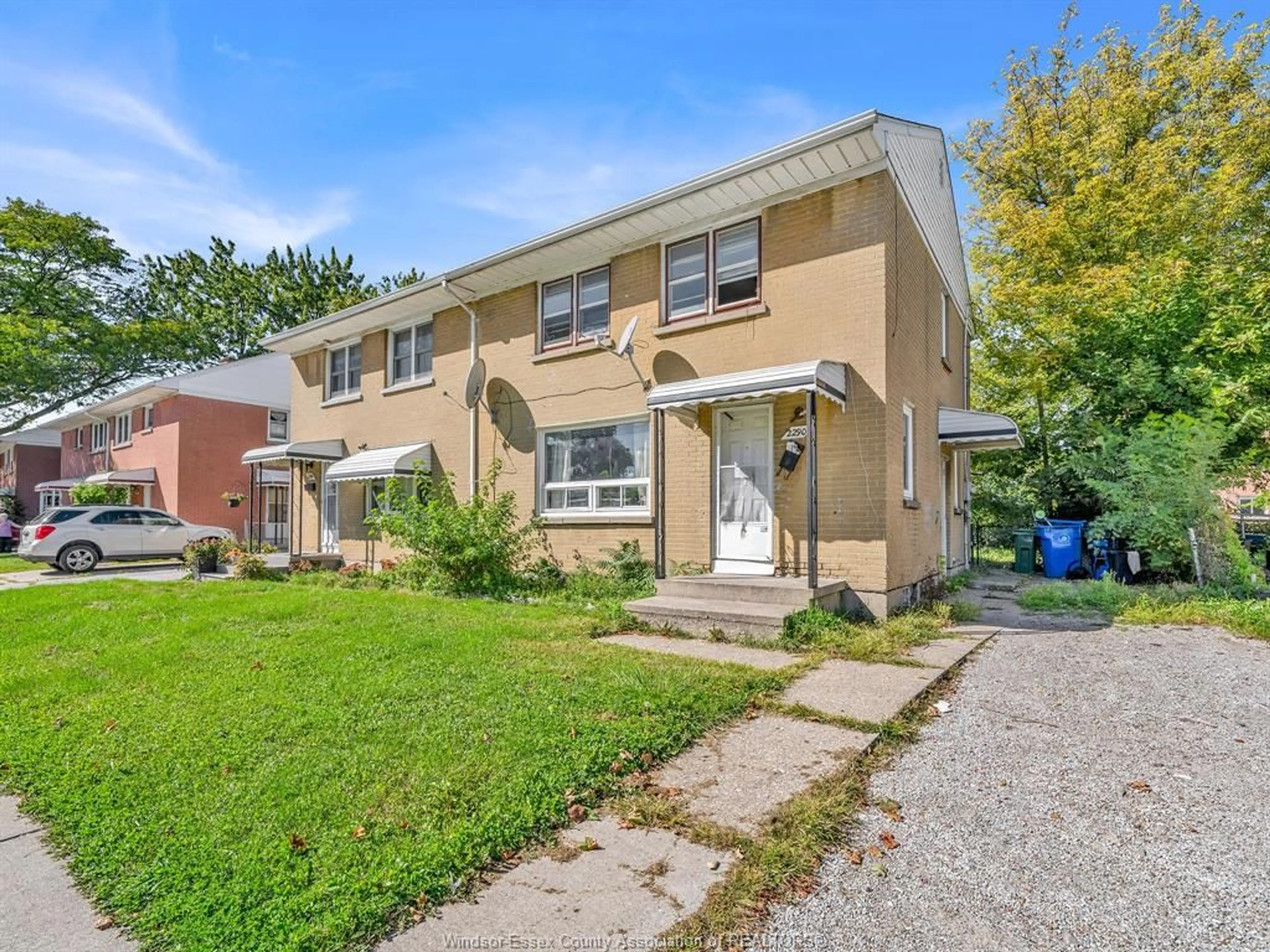 Unknown for 2290 TECUMSEH Rd, Windsor Ontario N9B 1W1