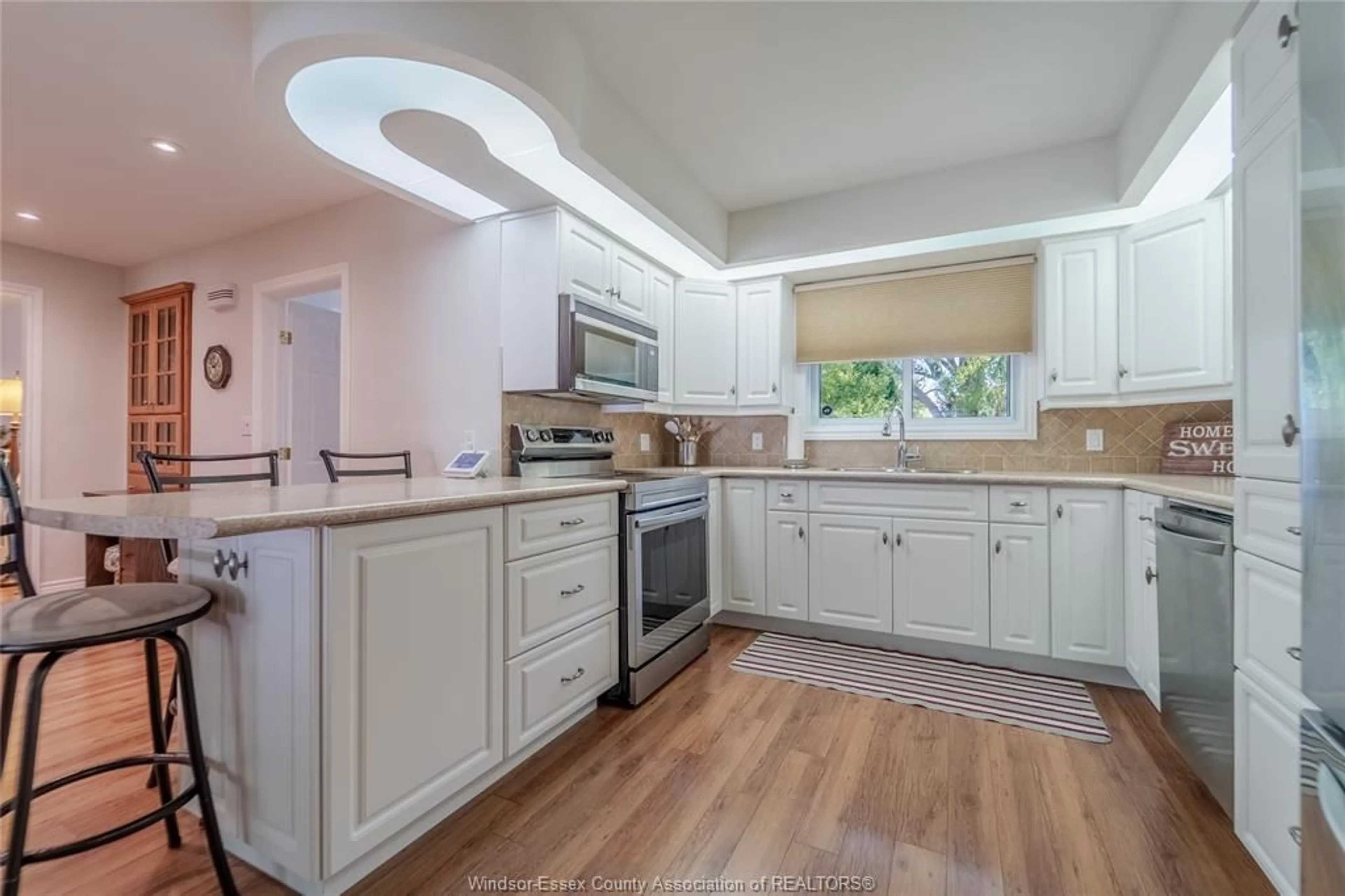 Open concept kitchen, ceramic/tile floor for 15 BOND Ave, Tilbury Ontario N0P 2L0