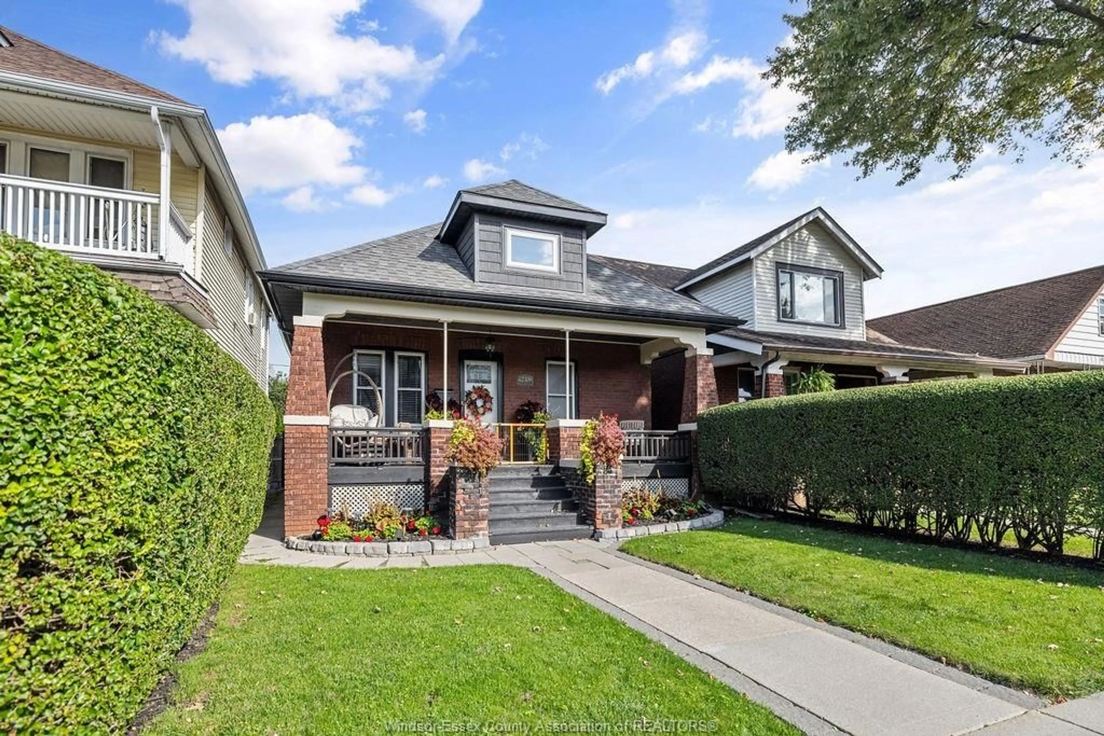 Home with brick exterior material, street for 1248 GLADSTONE Ave, Windsor Ontario N8X 3H3