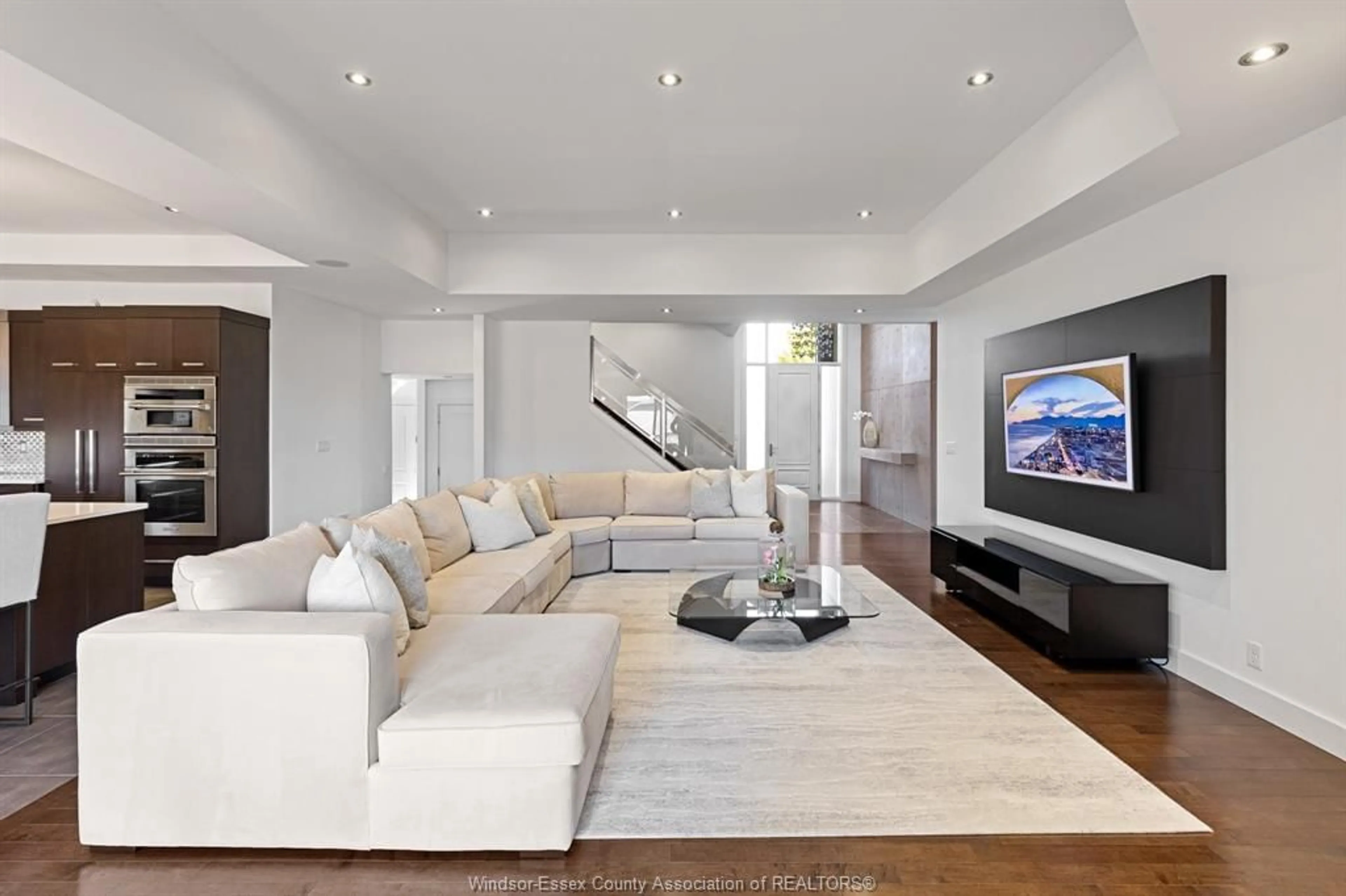 Living room with furniture, unknown for 192 ELLISON Ave, Leamington Ontario N8H 0A2