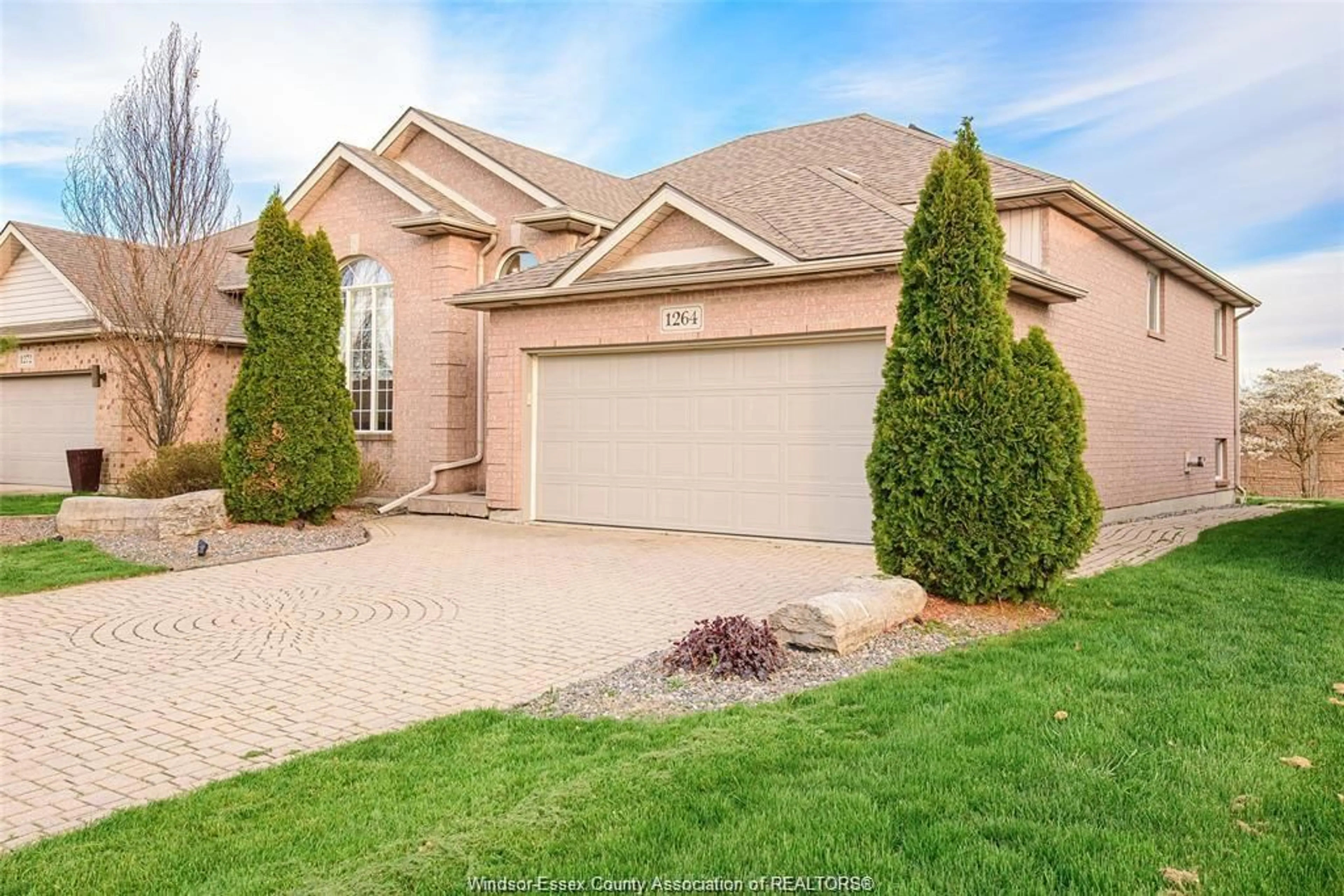 Home with brick exterior material, street for 1264 IMPERIAL Cres, Windsor Ontario N9G 2T5