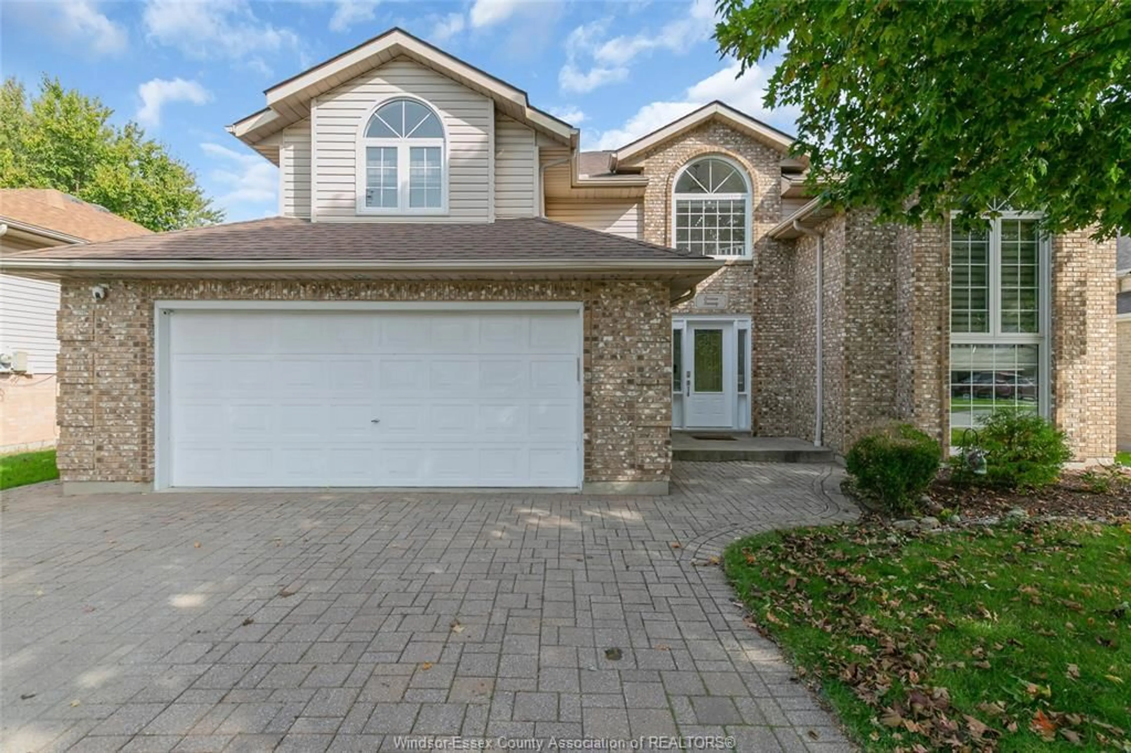 Home with brick exterior material, street for 1670 LYONS, LaSalle Ontario N9J 3K4