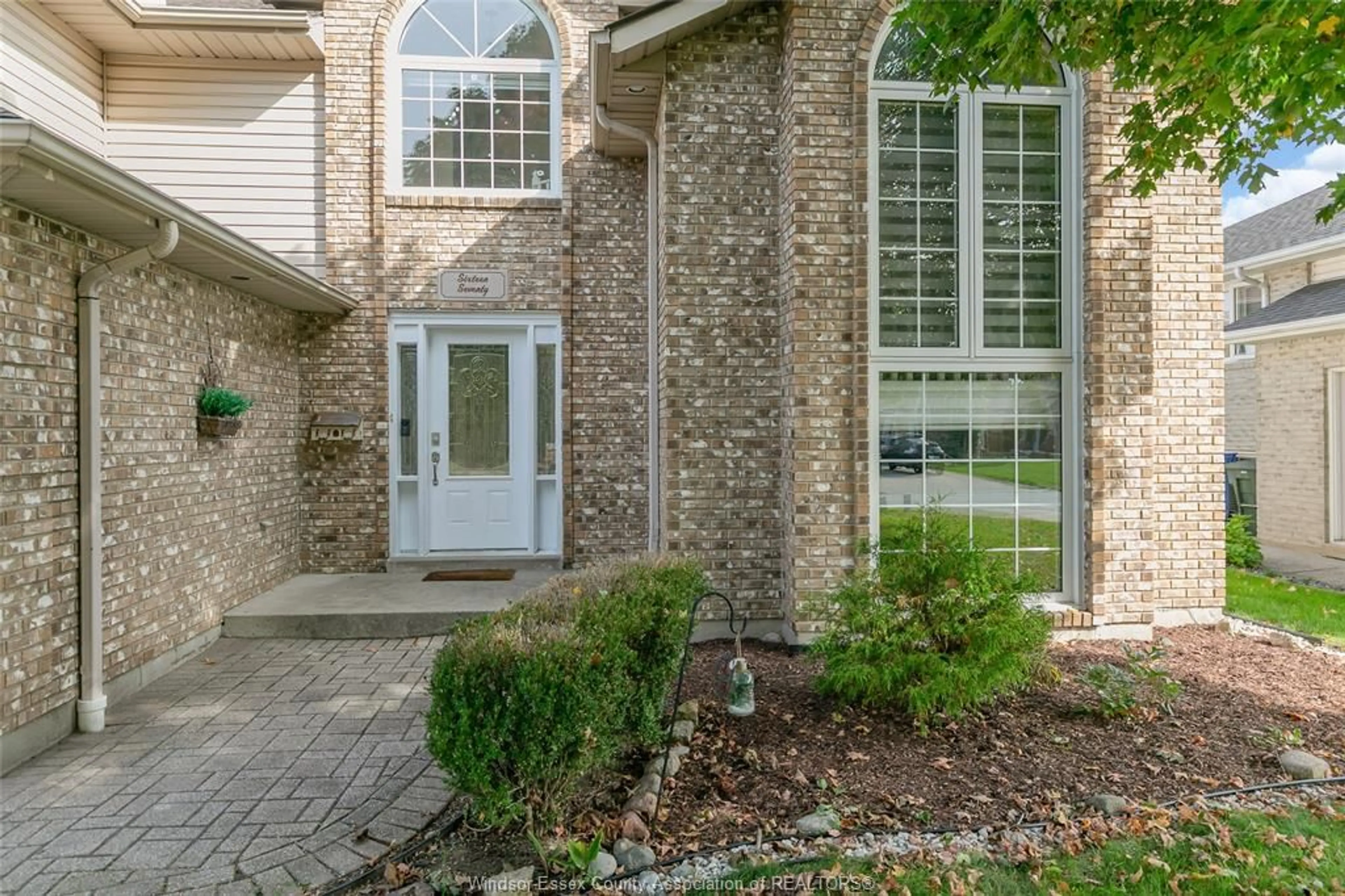 Home with brick exterior material, street for 1670 LYONS, LaSalle Ontario N9J 3K4