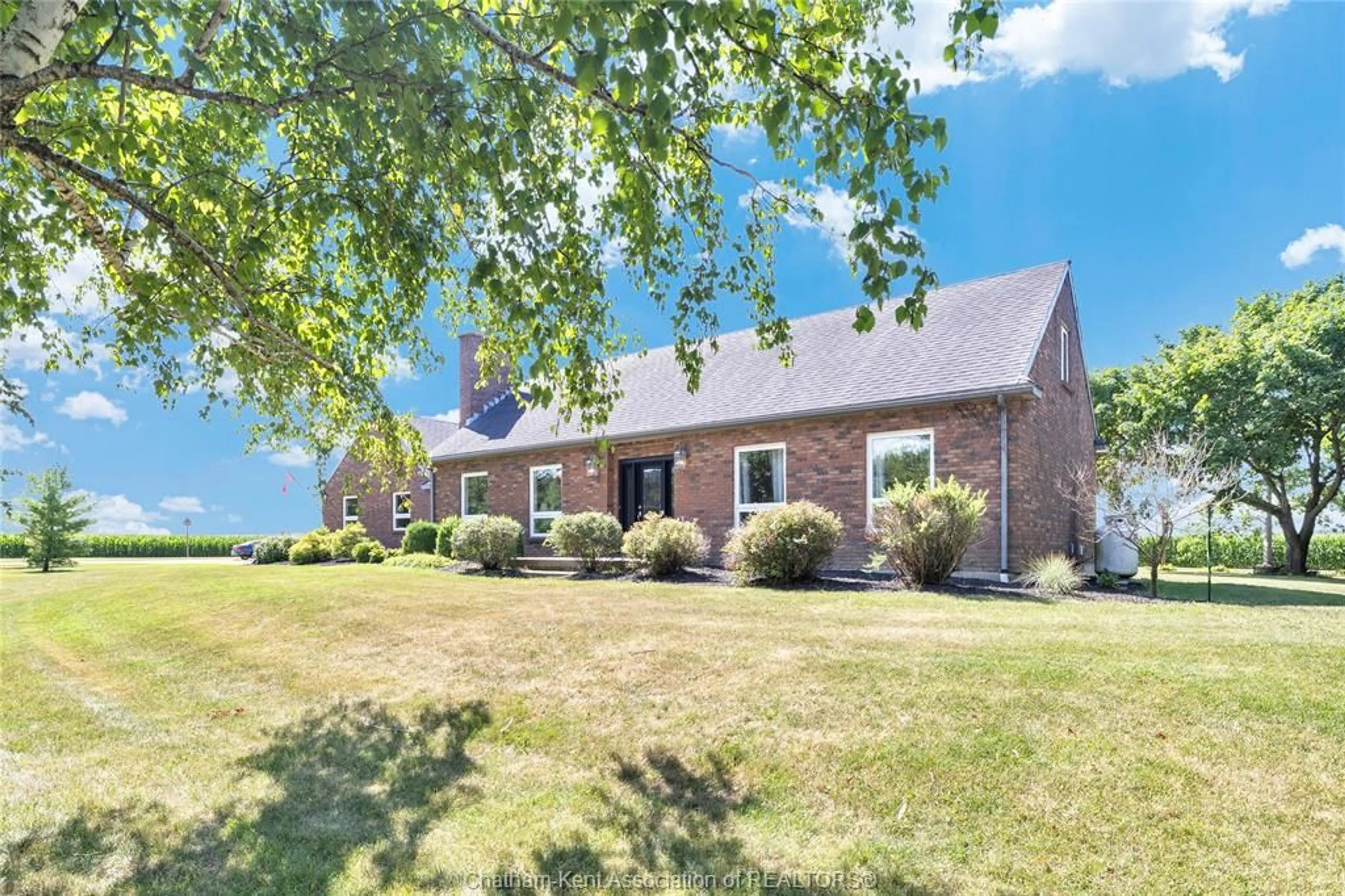 Home with brick exterior material, unknown for 4979 Lambton Line, Dawn-Euphemia Ontario N0P 1K0