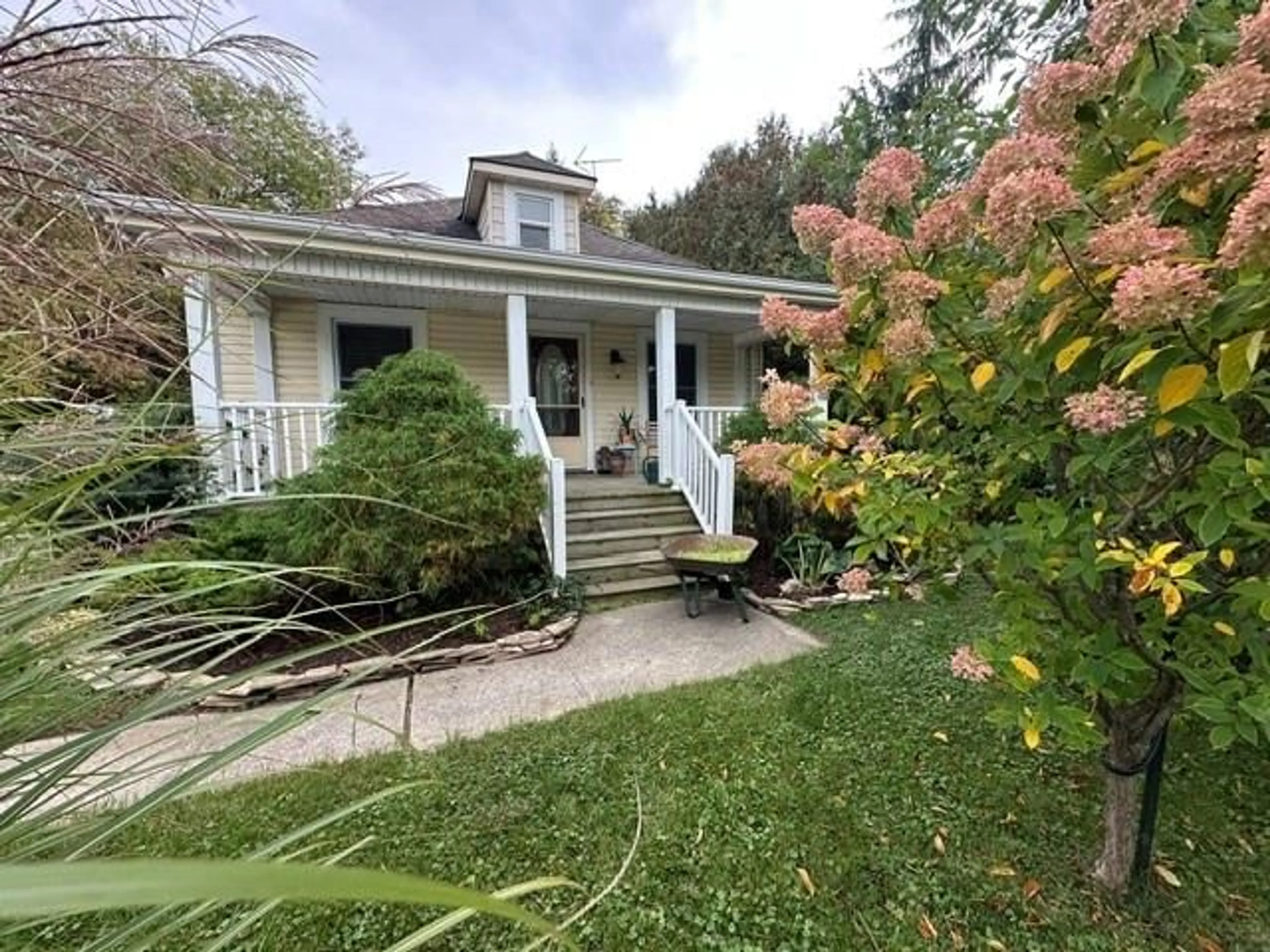 A pic from outside/outdoor area/front of a property/back of a property/a pic from drone, street for 11630 LONGWOODS Rd, Kent Bridge Ontario N0P 1V0