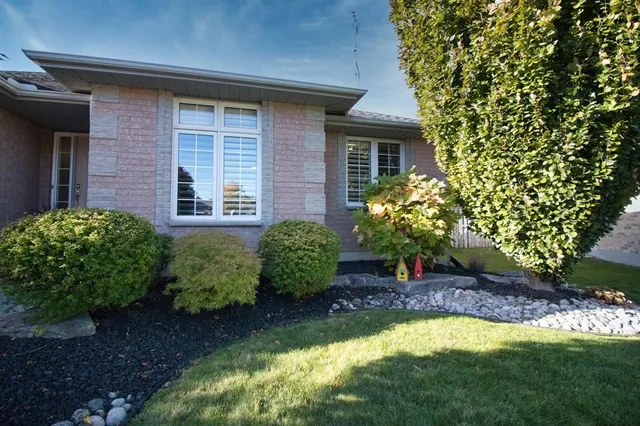 165 ALEX CAMERON Crt, Sarnia 4