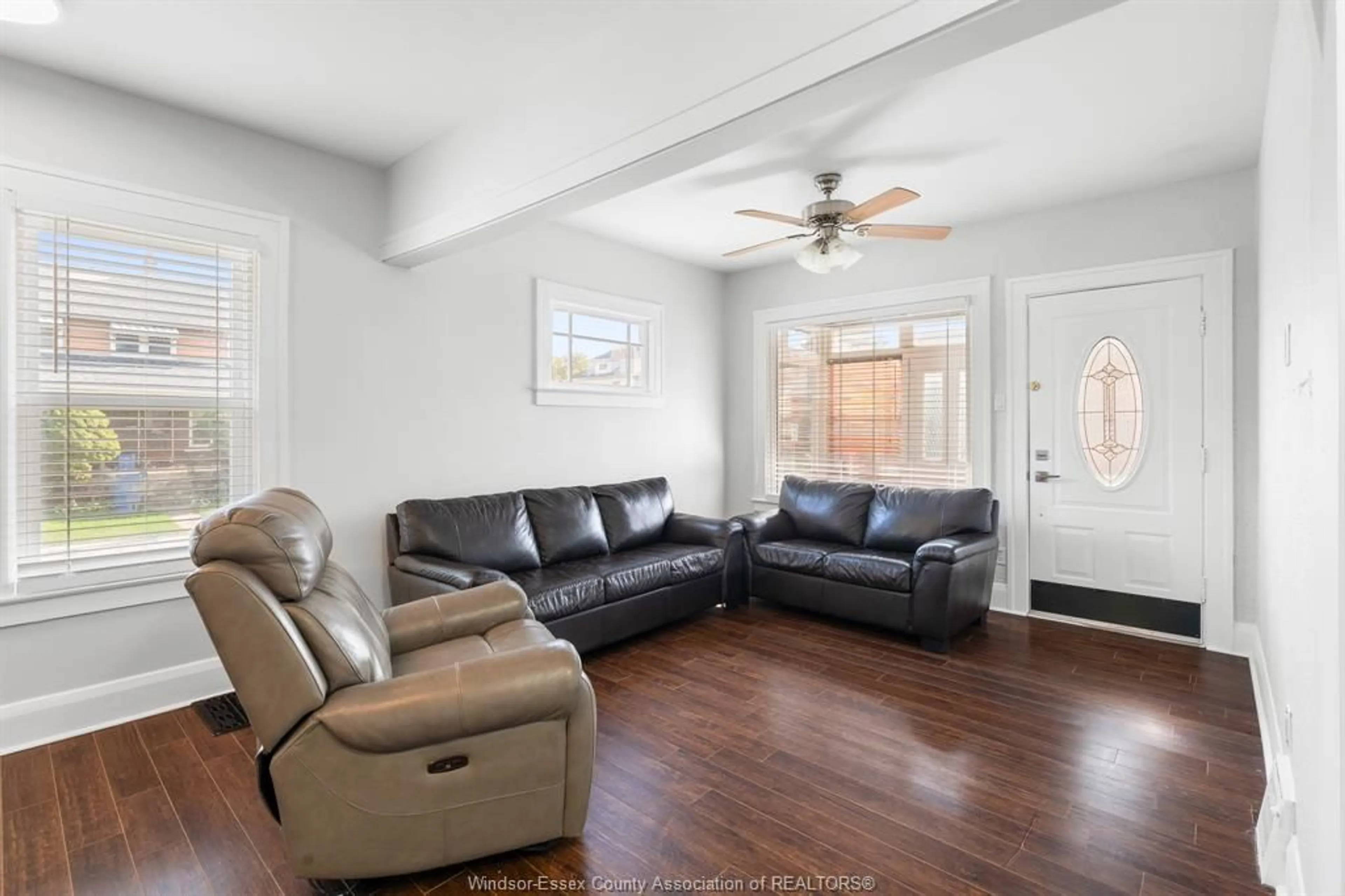 Living room with furniture, unknown for 404 CAROLINE St, Windsor Ontario N9A 6A6