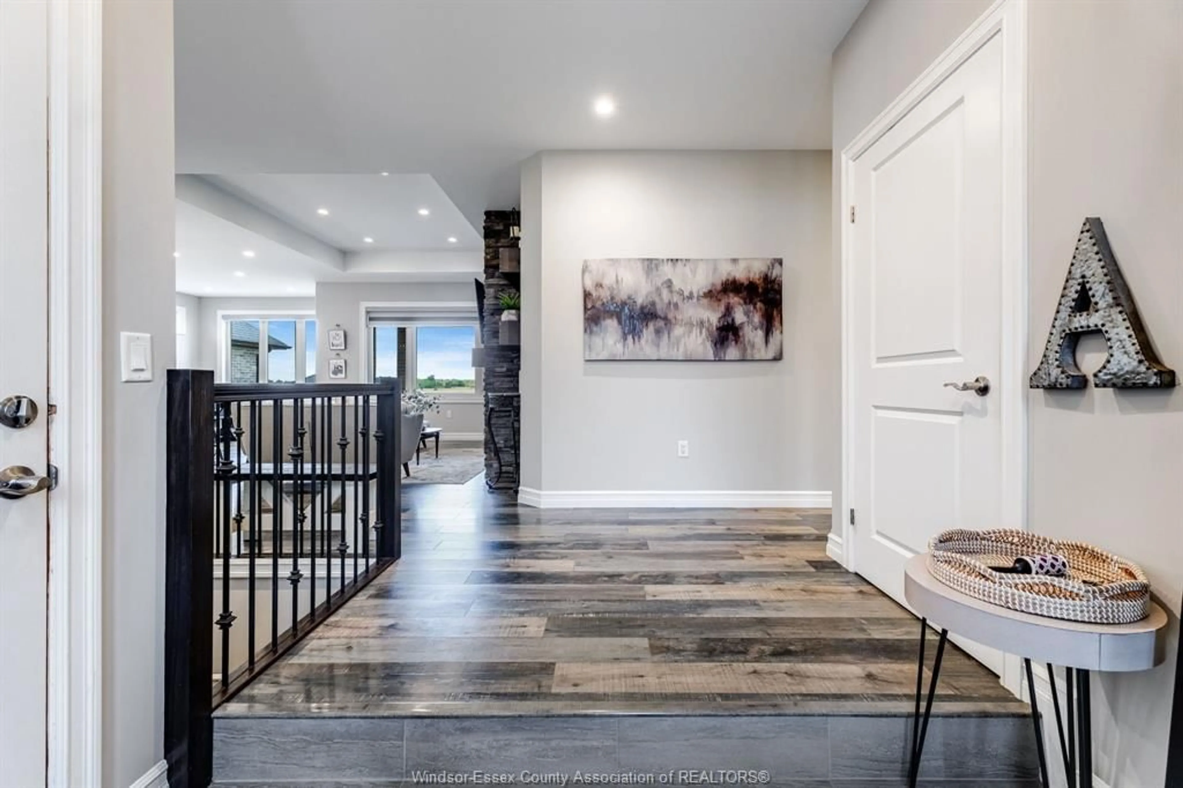 Indoor entryway for 221 Bernath St, Kingsville Ontario N9Y 0E6