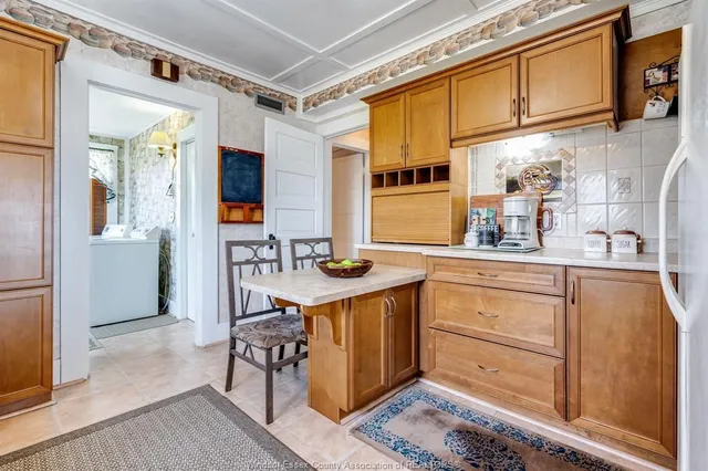 1247 Heritage Rd, Kingsville 5
