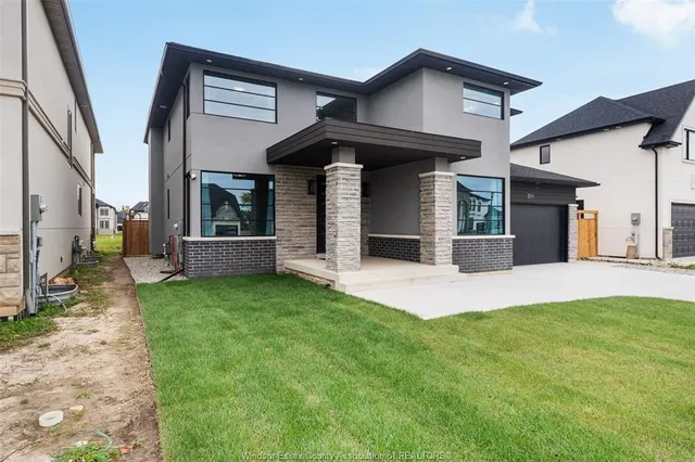 311 BENSON Crt, Amherstburg 3