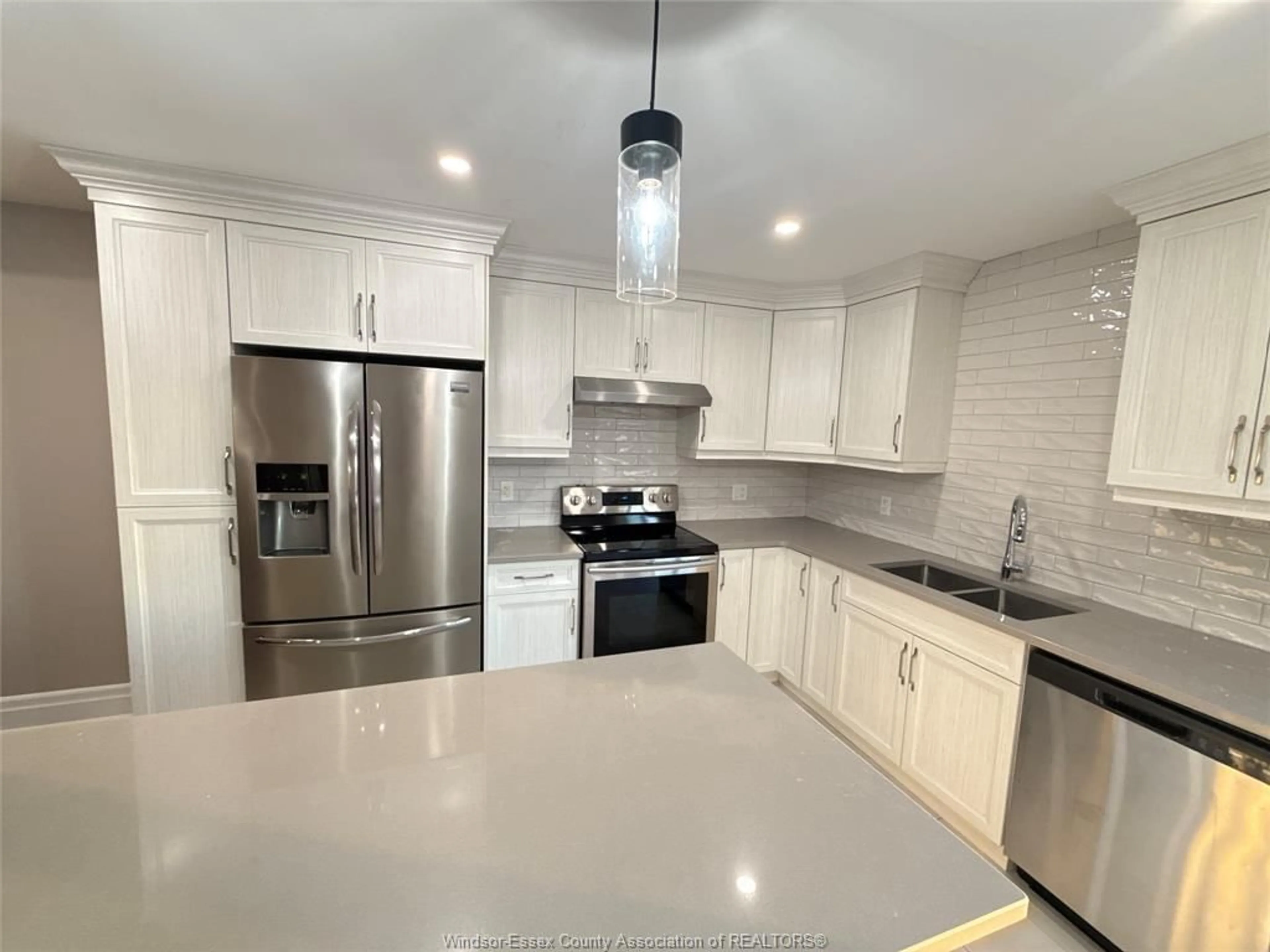 Unknown for 117 REED St, Essex Ontario N8M 2X6