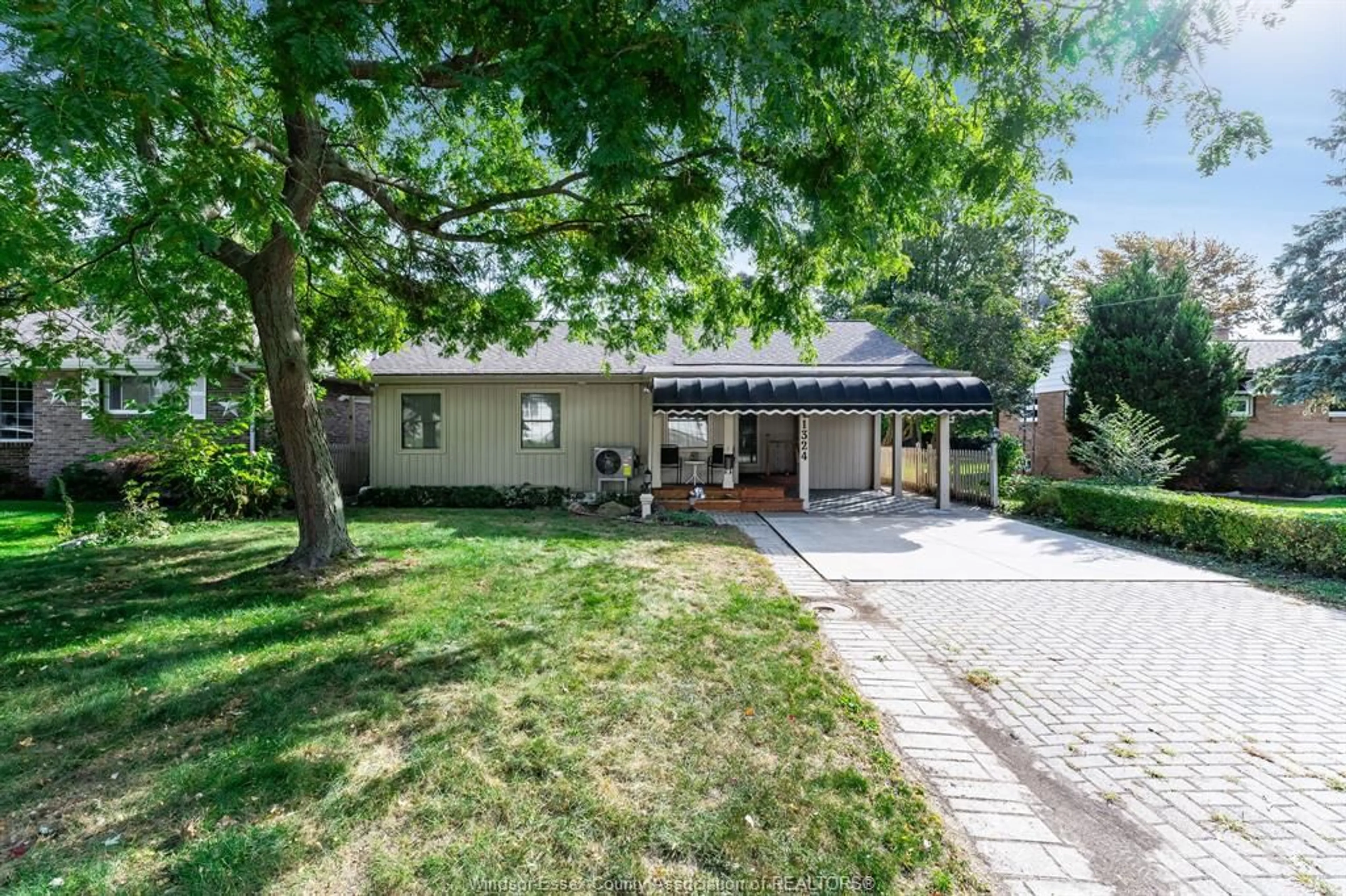Unknown for 1324 Orchard Blvd, Kingsville Ontario N9Y 2R7