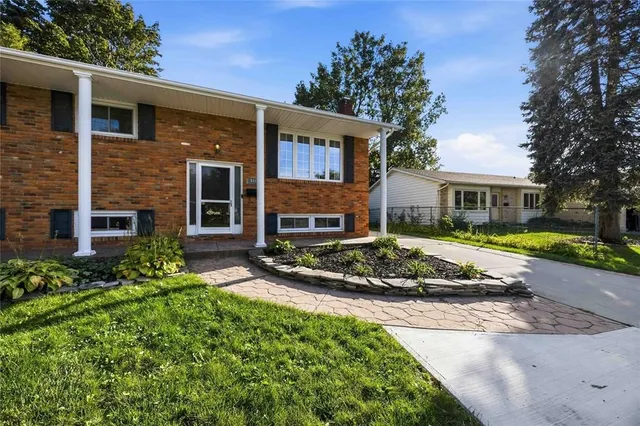 409 HUXLEY Ave, Sarnia 3