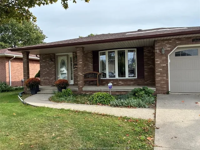 3596 HEMLOCK Ave, Windsor 2
