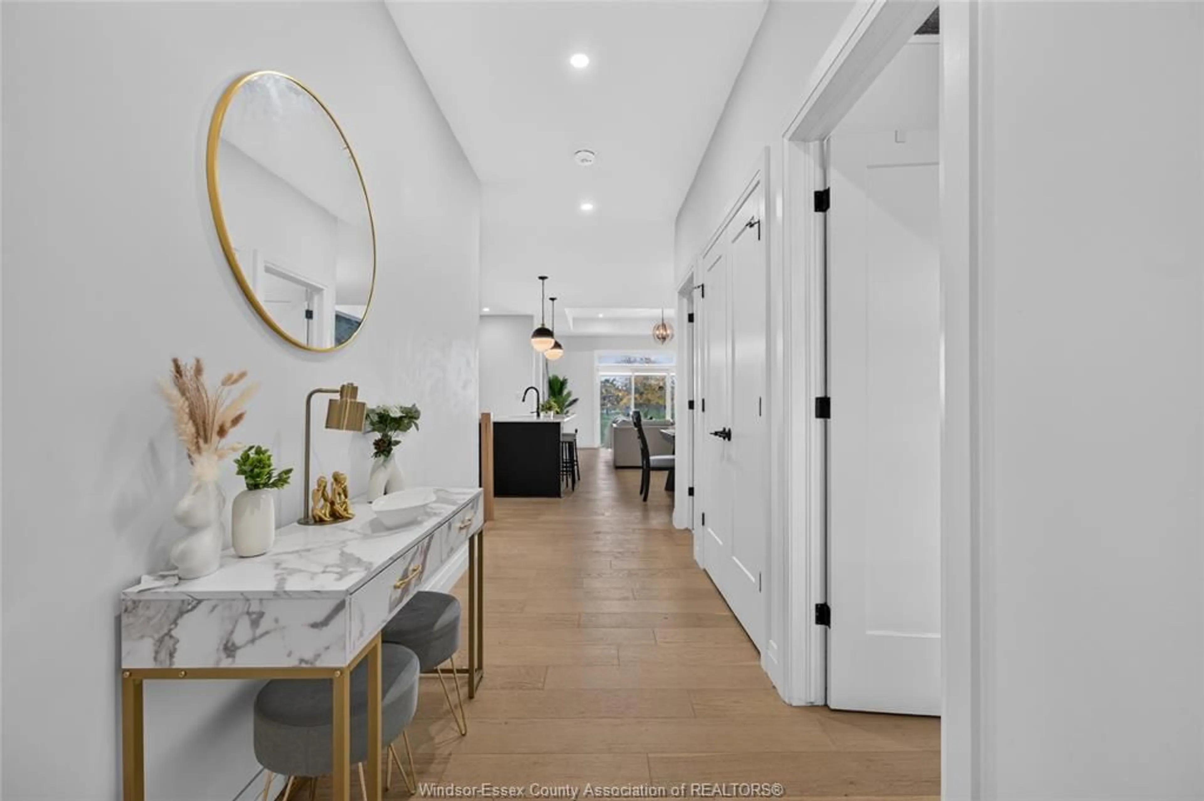 Indoor entryway for 2362 Barkley Ave, Windsor Ontario N8P 0G7