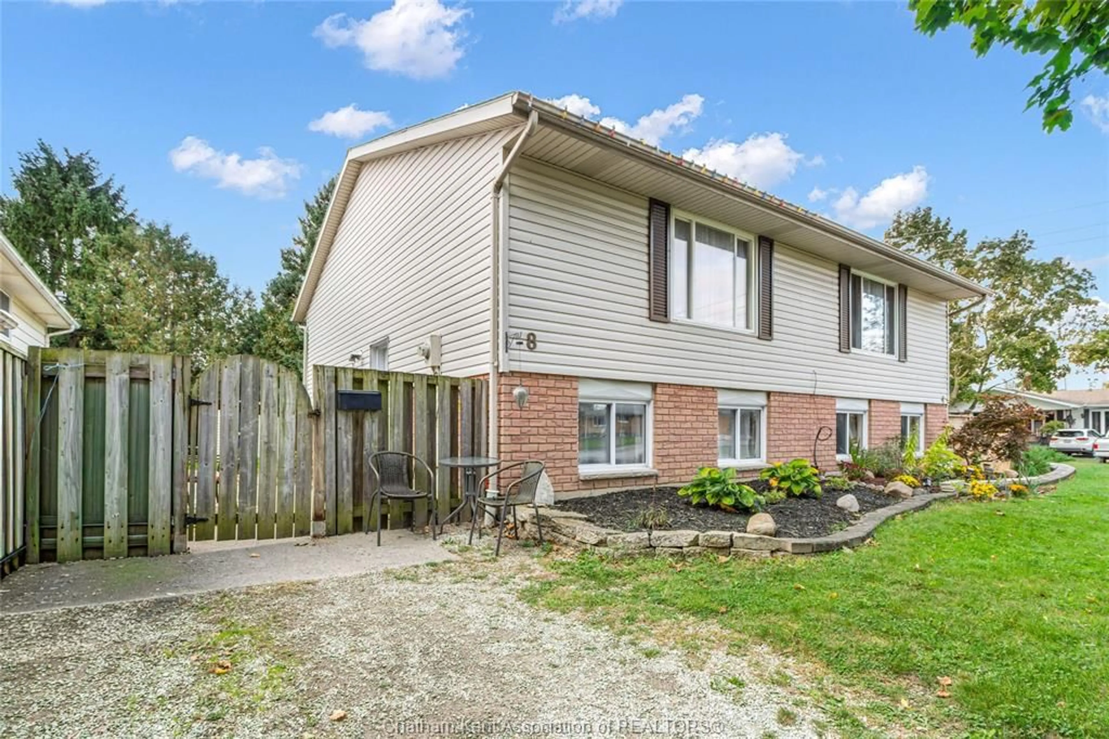 Unknown for 8 TIMOTHY Cres, Chatham Ontario N7L 4Z1