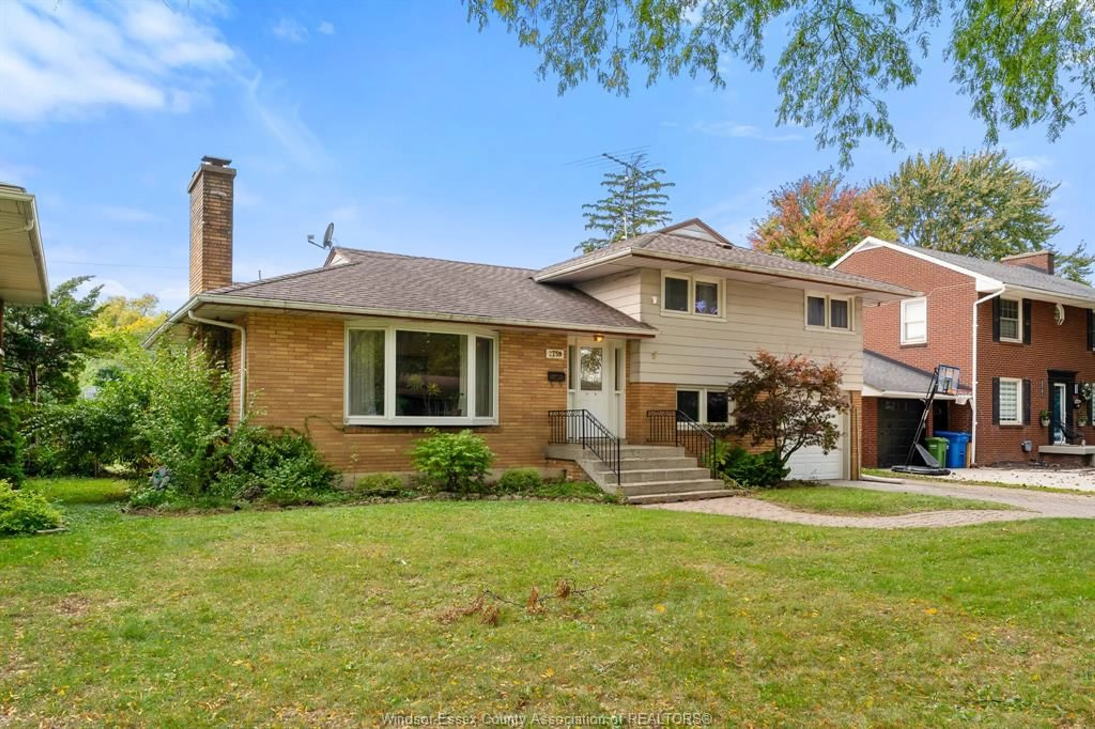 Home with brick exterior material, street for 2759 ROCKWELL Blvd, Windsor Ontario N9E 2A2