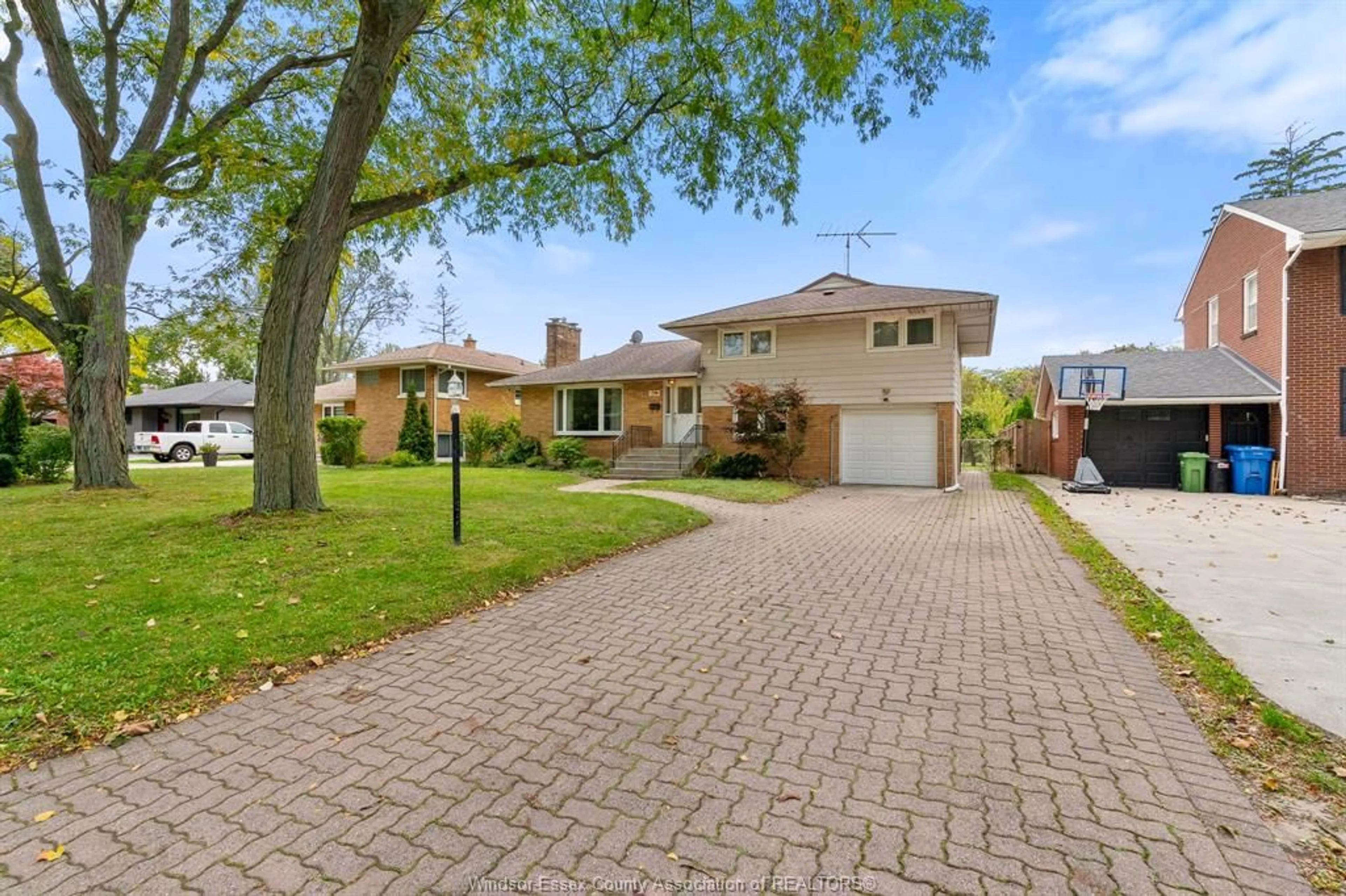 Home with brick exterior material, street for 2759 ROCKWELL Blvd, Windsor Ontario N9E 2A2